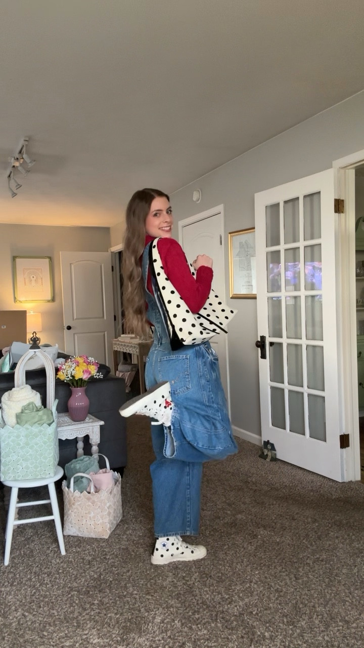 ootd 1/18/25!

Sweater: Talbots (vintage)
Overalls: Free People Good Luck
Sneakers: Comme Des Garçons Converse
Bag: Amazon

Polka dot outfit inspo ootd visual aesthetic black and white pattern dots bag with bow detail hobo bag style on the shoulder bag affordable accessories Amazon find unique look outfit barrel jeans good luck overalls free people we the free vintage sweater red oversized fit

#LTKdayinmylife #LTKootd #LTKSeasonal