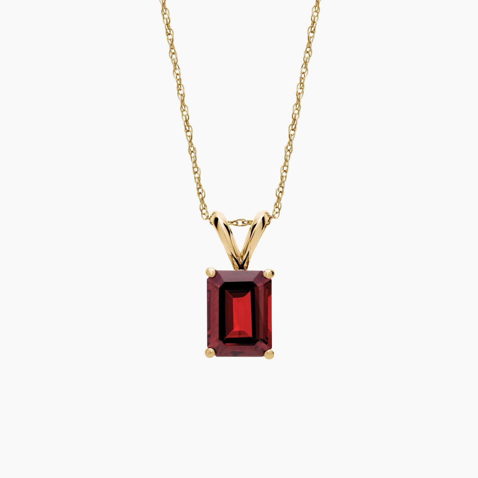 Emerald Cut Birthstone Garnet Pendant Necklace in 14K Yellow Gold (8x6mm) | Blue Nile