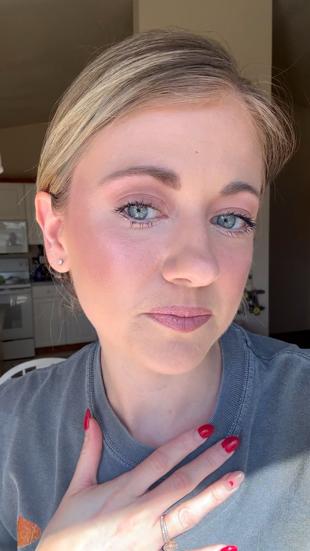 My easy breezy, glowing  mom makeup routine 😎



#LTKBeauty #LTKmomlife #LTKgrwm
