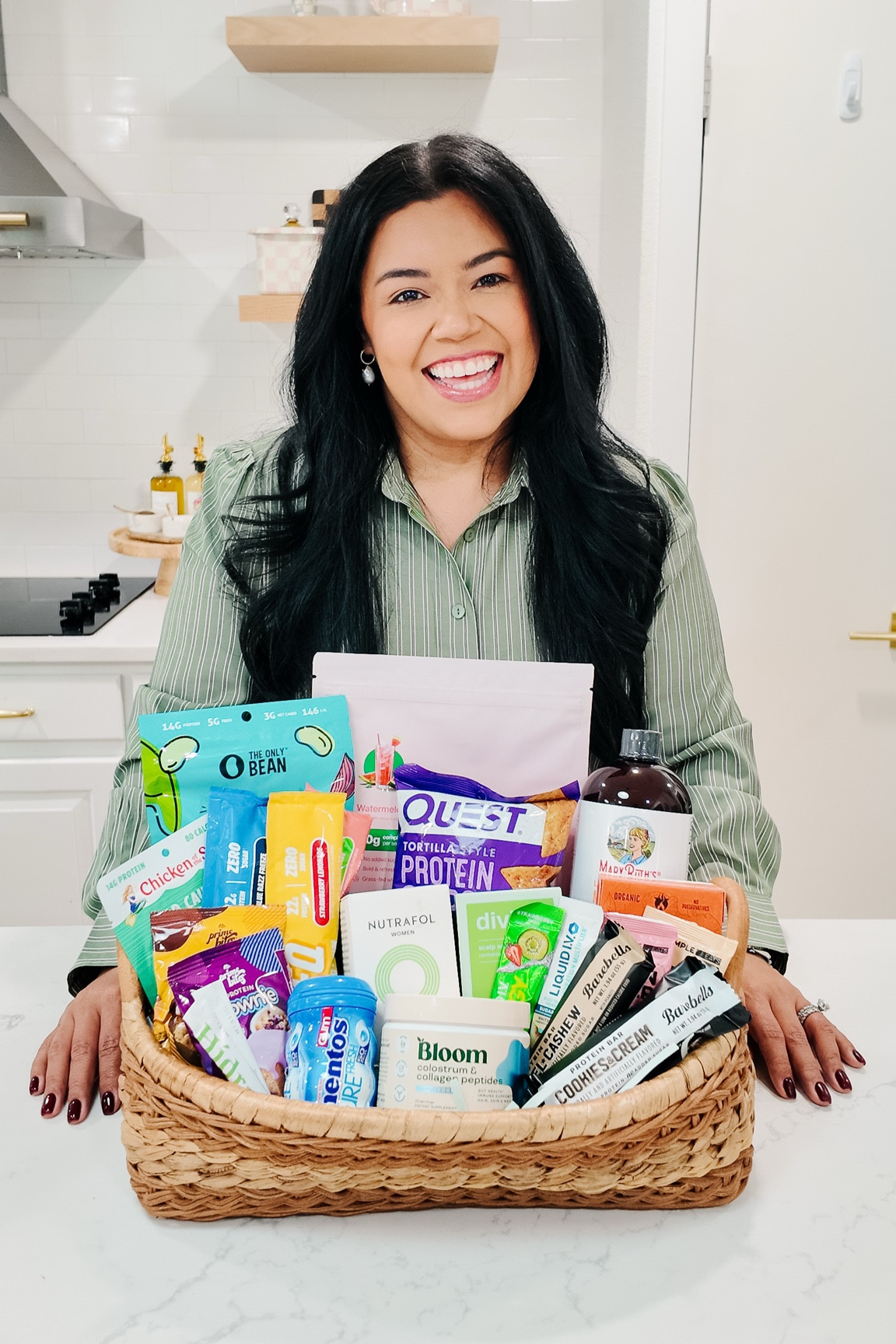 HIGH PROTEIN SNACKS GLP-1 FRIENDLY

1️⃣First up are the only bean roasted edamame beans. I love that these are individually packaged, have 11 grams of protein and only 100 calories and come in sea salt, buffalo, sriracha, and ranch. The are also, keto friendly, gluten free, and vegan! @the_onlybean 

2️⃣The prime bite blueberry muffins have 15 grams of protein and 5 grams of collagen and so good to pack on the go. @alphaprimebites 

3️⃣If you need a sweet treat these prime bites brownies come in a ton of flavors like cinnamon roll and chocolate glazed donut. They have 19 grams of protein and are great warmed up with a scoop of sugar free cool whip or ice cream. @alphaprimebites 

4️⃣These quest chips are perfect for eating on their own OR making protein nachos with them! They have between 18-20 grams of protein and are so crunchy and have great flavor! 

5️⃣I’ve been obsessed with this clear whey protein by Oath. It’s got 20 grams of protein, only 100 calories per service, and is the perfect refreshing beverage! My favorite flavors are the watermelon Fresca and mango pineapple! Oath Nutritionn

6️⃣ These Barebell protein bars taste just like a candy bar! They are creamy and gooey and have 20 grams of protein.

7️⃣ Peppermint gum to help with nausea 

8️⃣ Supplements - Nutraful, Mary Ruth’s and Bloom

Glp1 snacks, protein packed snacks, glp1 tips, protein snacks, protein goals, glp1 community, smiles and pearls


#LTKfitnessgoals #LTKMidsize #LTKdayinmylife