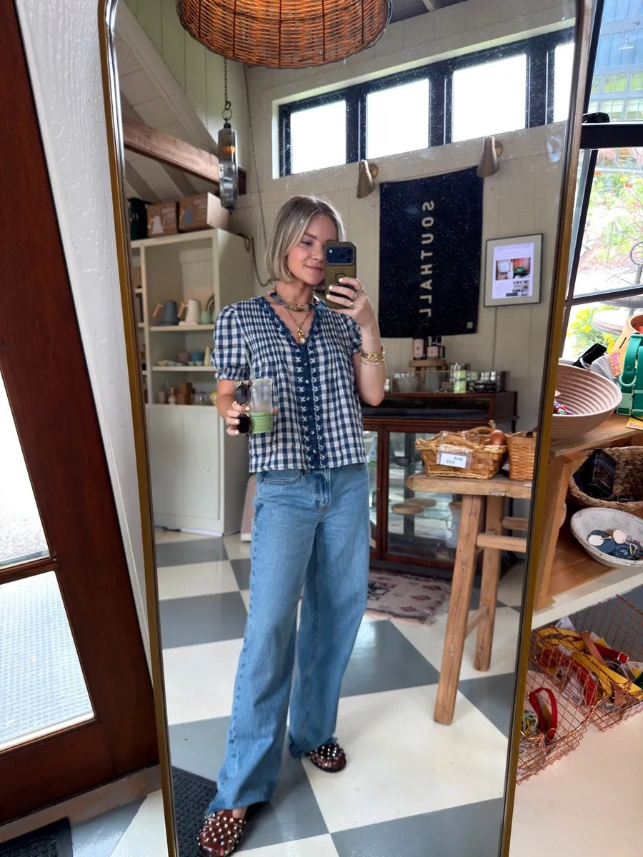 Easy and effortless summer look from Abercrombie! My comfiest low rise jeans for running around

#LTKootd #LTKdayinmylife