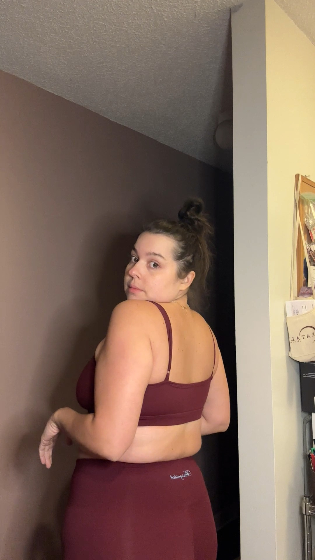 Super cute and affordable I’m only 5’2” great for a plus size, midsize as well as petite frames. It does have removable pads in the bra, but I took them out and the bra is adjustable. I did my barre workout tonight and found that the set didn’t roll at all.

#LTKFindsUnder50 #LTKfitnessgoals #LTKMidsize