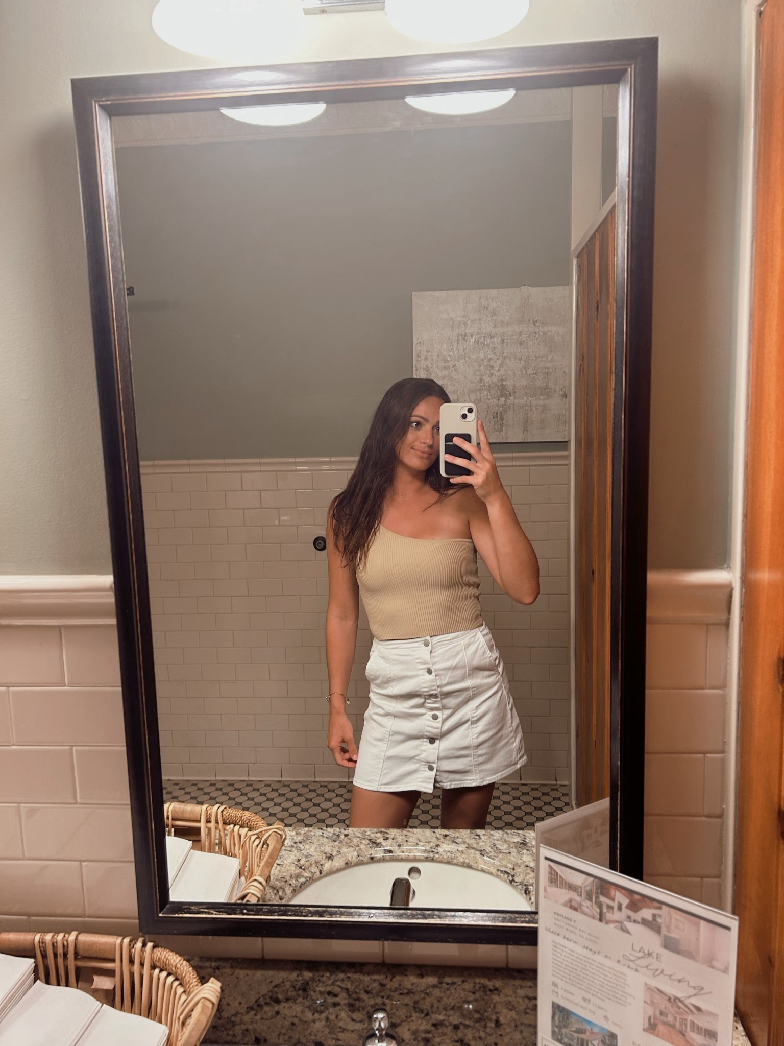 Summer fit for dinner on the patio. 