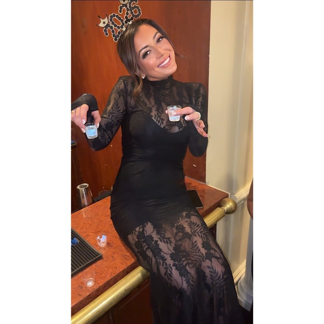 Possibly my favorite dress I’ve ever worn! I also wore the slip underneath it that is also linked in this collection!

#LTKootd #LTKPetite