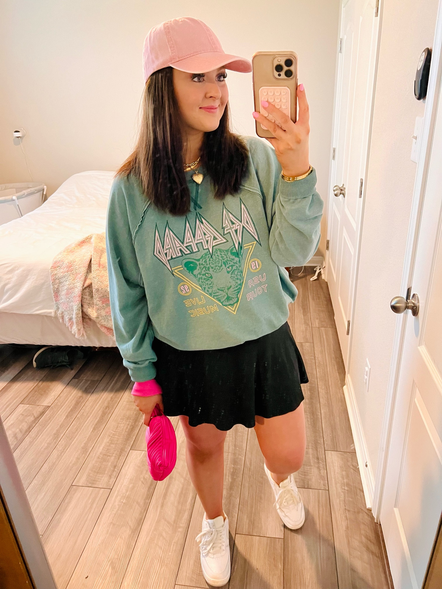 Favorite new Walmart graphic sweatshirt / Wearing a size XL

#LTKfindsunder50 #LTKmidsize #LTKstyletip