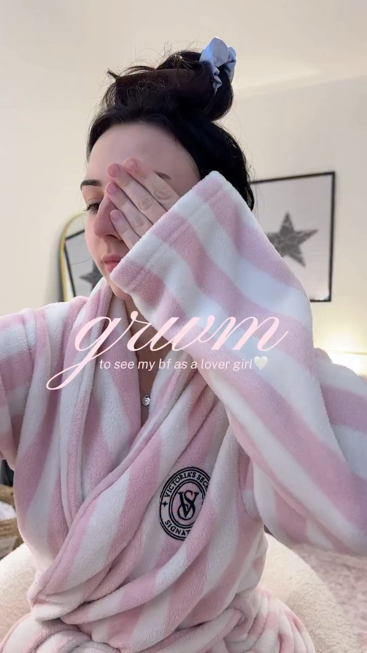 GRWM for a date🤍🧖🏻‍♀️🎀

Sorry but the process of getting ready for a date is SO FUN

I just love doing my makeup and body care routine it leaves me feeling so good and confident🎀

Current obsessed with the @velourbeautyofficial self adhesive lashes they are so so easy to use xx 

Have you guys tried the new Starbucks drinks? They are SO GOOD I love the ube @starbuckscanada 

#grwm #grwmfirstdate #grwmdatenight #howtolookgood #howtosmellgood 
Grwm first date; grwm to see my boyfriend, grwm for a night out; makeup routine; cluster lashes, how to smell good; strawberry marshmallow scent routine, sol de Janeiro; berry cream Phlur