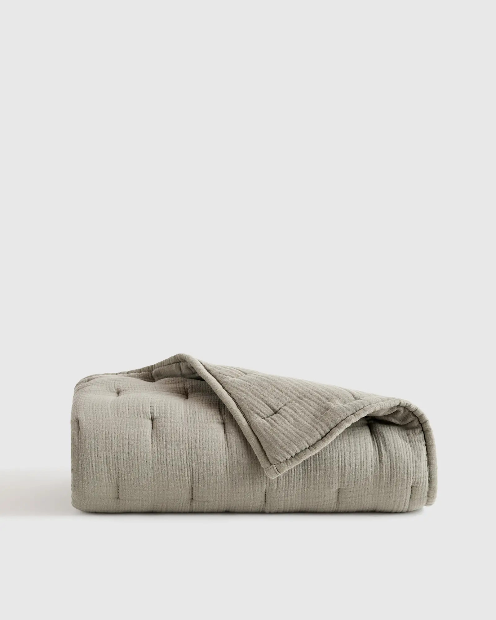 Organic Airy Gauze Toddler Quilt  in Dried Sage | Quince