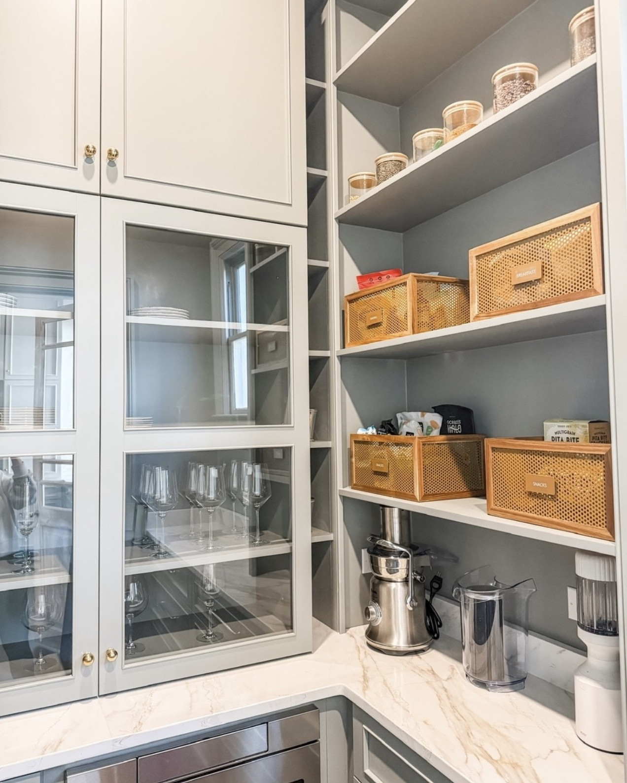 A pantry that stays organized isn’t about labels and matching bins. It’s about creating simple systems that actually work for your every day life 🤍