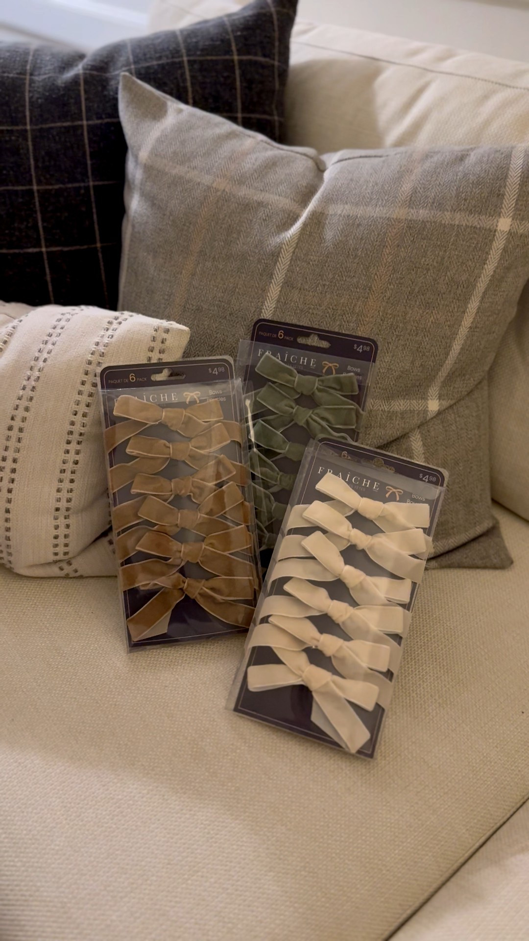 $4.98 for a 6 pack and they have clips!! 

#LTKcanada #LTKhome #LTKwinter