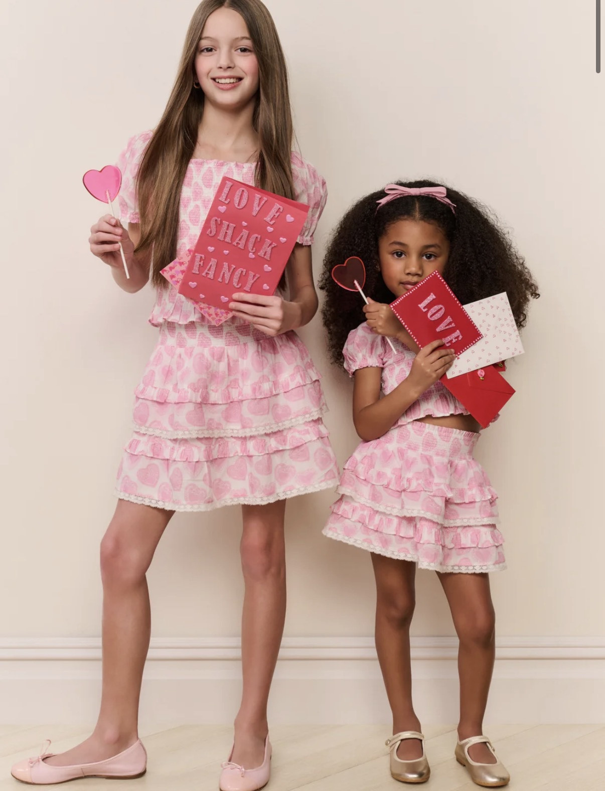 My LoveShackFancy Valentine’s Day favorites 💕✨
Soft pinks, romantic florals, and feminine details that are perfect for date night, Galentine’s plans, and feeling extra pretty all season long.
I linked all my must-have LoveShackFancy picks on LTK.

#loveshackfancy #valentinesdayfavorites #romanticfashion #femininefits #valentinesoutfits #LTKfashion #LTKfinds #LTKsale #shoppingfavorites #onlineshopping #ShoppingWithPriiincesss #AtlantaCreator #Atlantacontentcreators

#LTKValentine #LTKootd #LTKKids