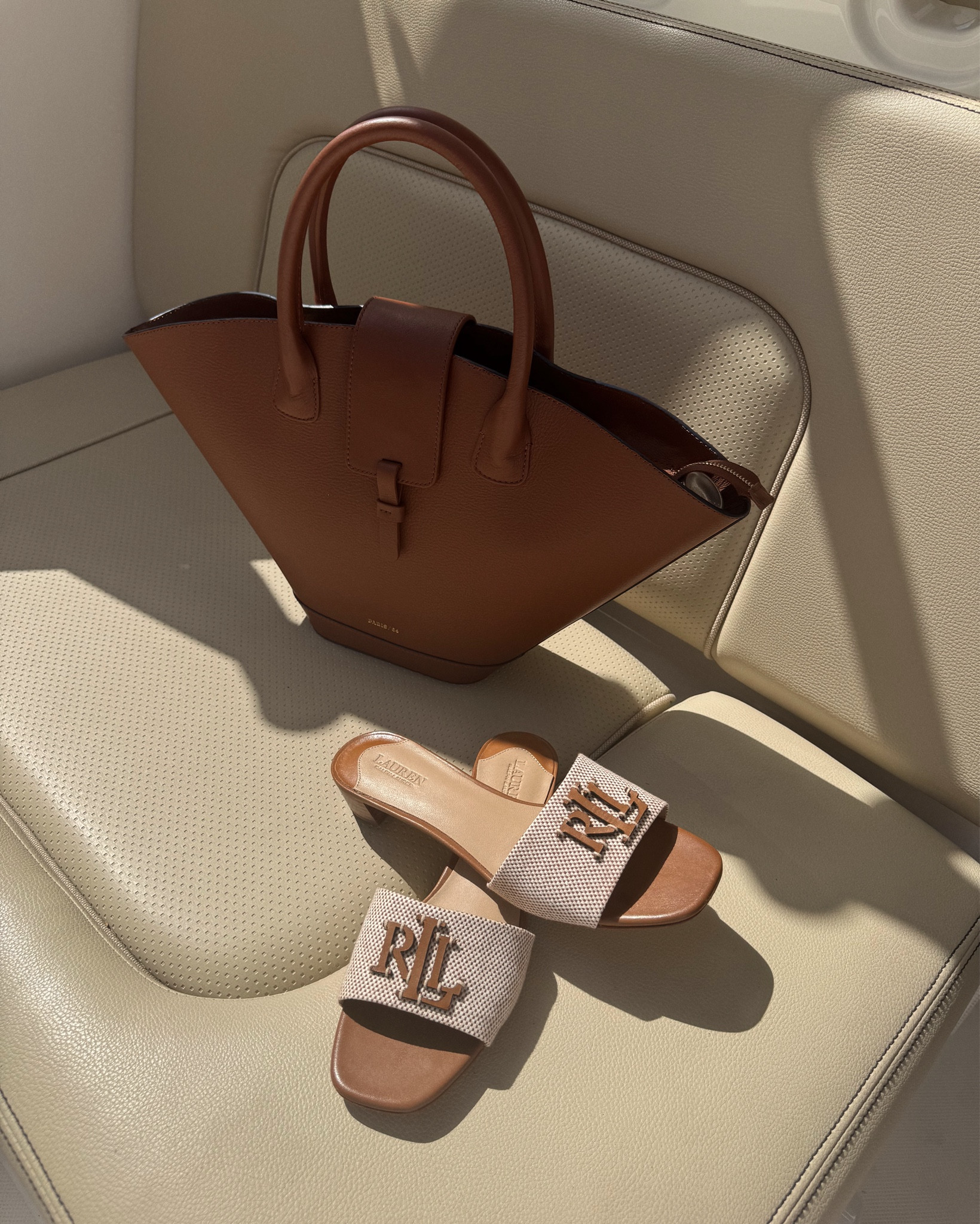 Perfect summer bag and sandals

#LTKTravel #LTKItBag #LTKStyleTip
