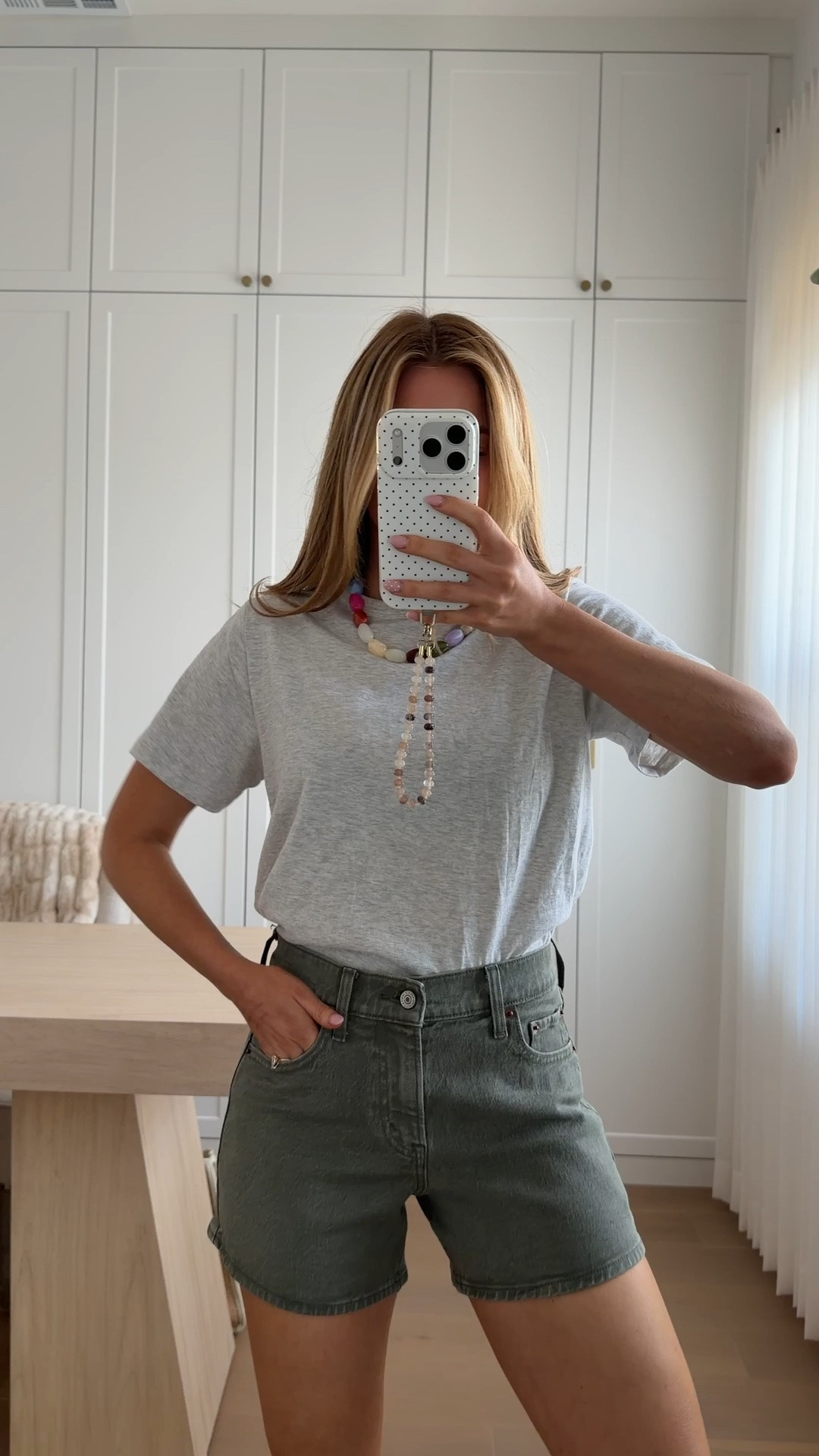 t-shirt: xs // shorts: 25