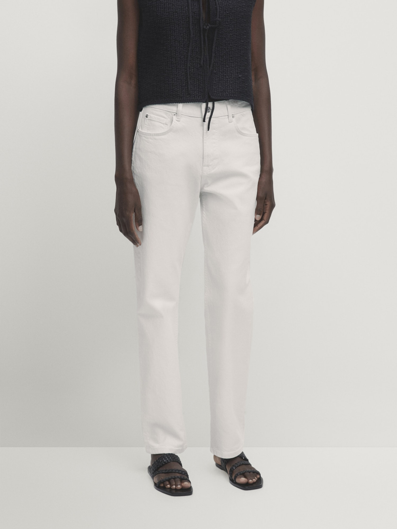 Straight fit comfort mid-rise jeans | Massimo Dutti US