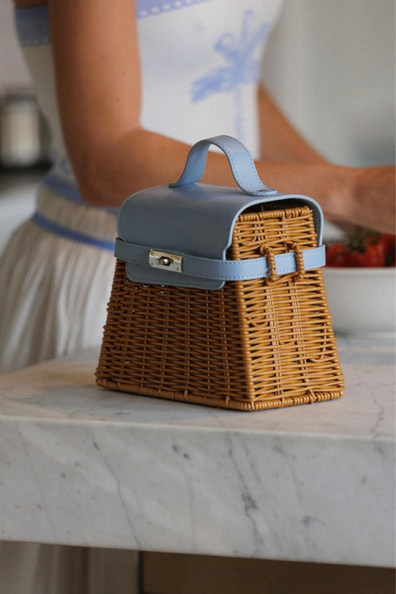 💙 The perfect pop of color for spring and summer! The x Cyd Morris The Dottie Mini Cornflower Wicker Satchel Bag combines classic wicker texture with a gorgeous cornflower blue hue for an effortlessly chic look. Lightweight, versatile, and just the right size for your essentials, it pairs beautifully with everything from sundresses to denim. ✨👜
#LTKStyle #LTKFinds #SpringStyle #SummerAccessories #WickerBag #CydMorris #HandbagStyle #OOTD #AccessoryGoals #FashionFinds

#LTKgrwm #LTKootd #LTKdayinmylife