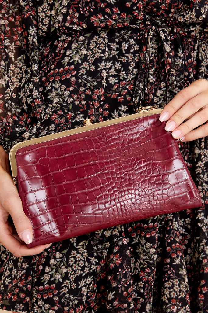 Trend Setter Burgundy Bag | Red Dress 