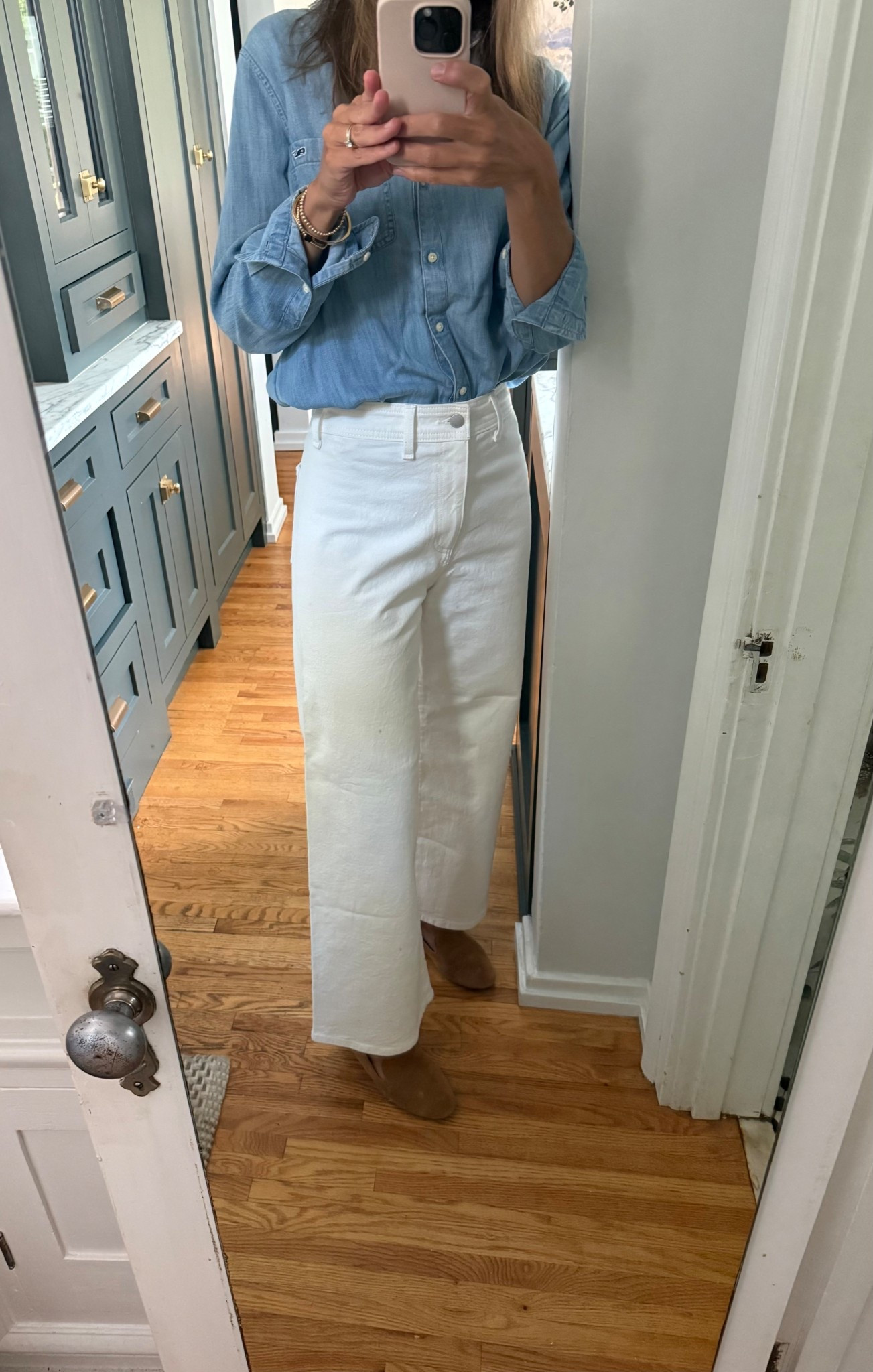 Fall transition outfit

#LTKSeasonal #LTKFindsUnder50 #LTKOver40