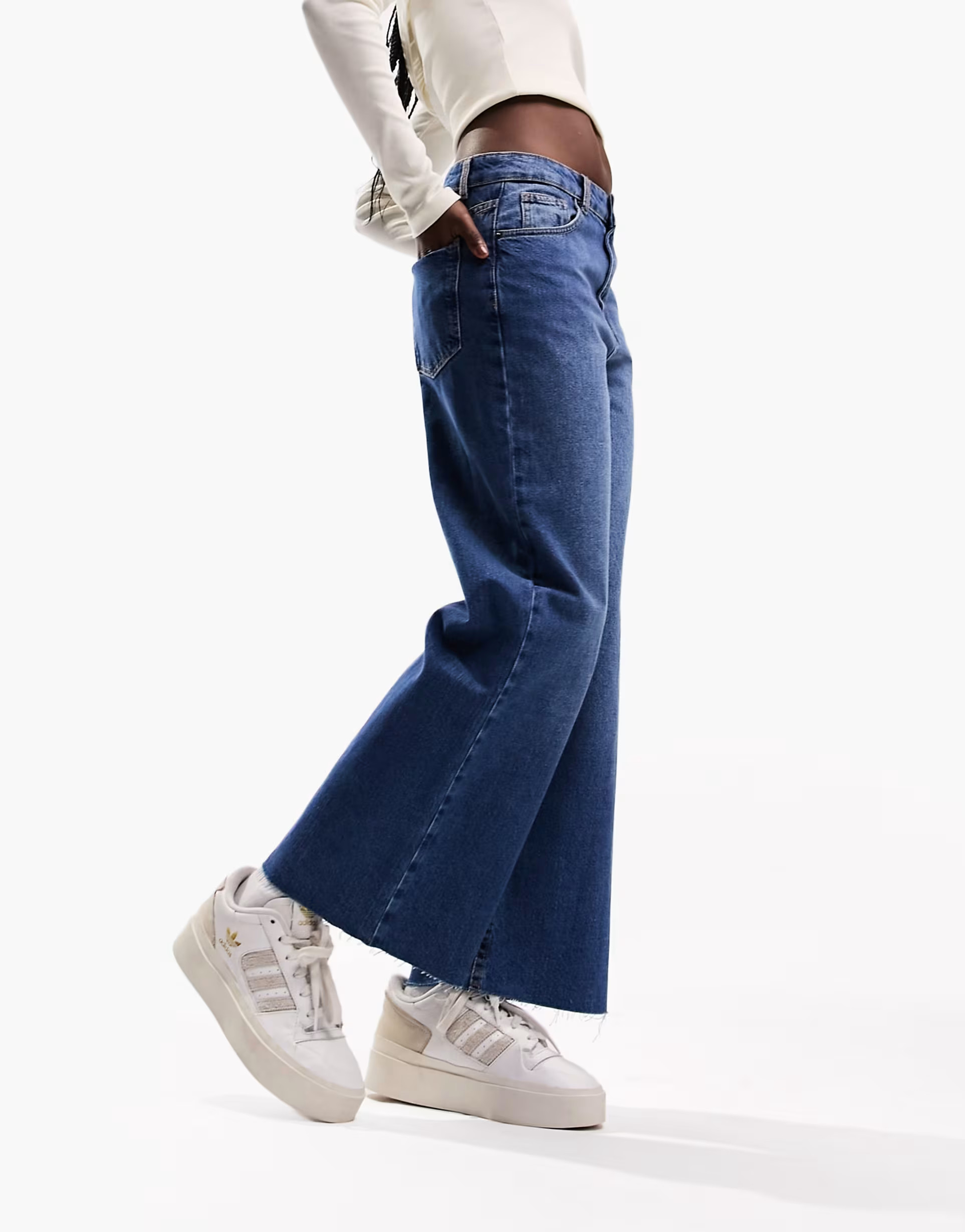 ASOS DESIGN cropped wide leg jean in mid blue | ASOS (Global)
