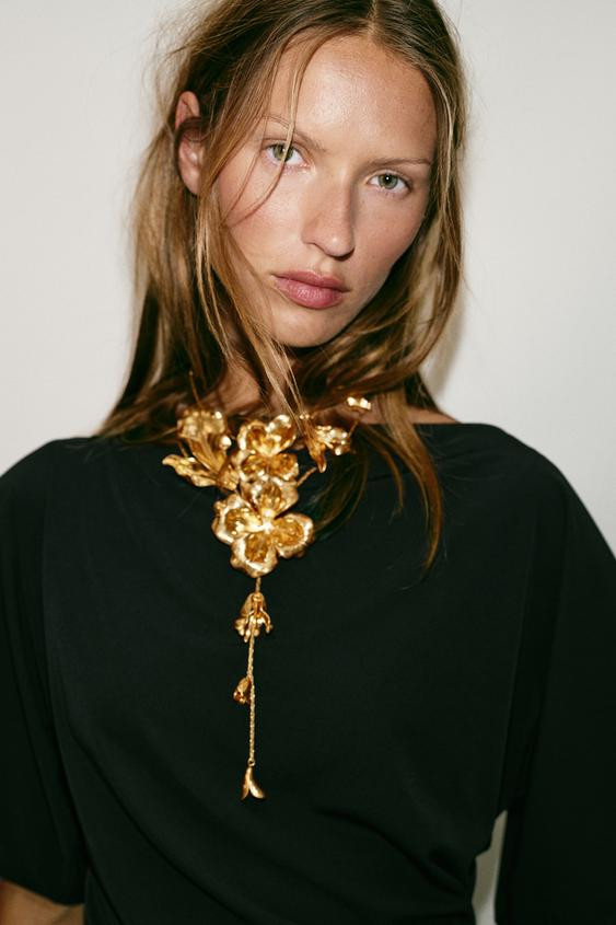 DOUBLE METAL FLOWER NECKLACE | Zara US