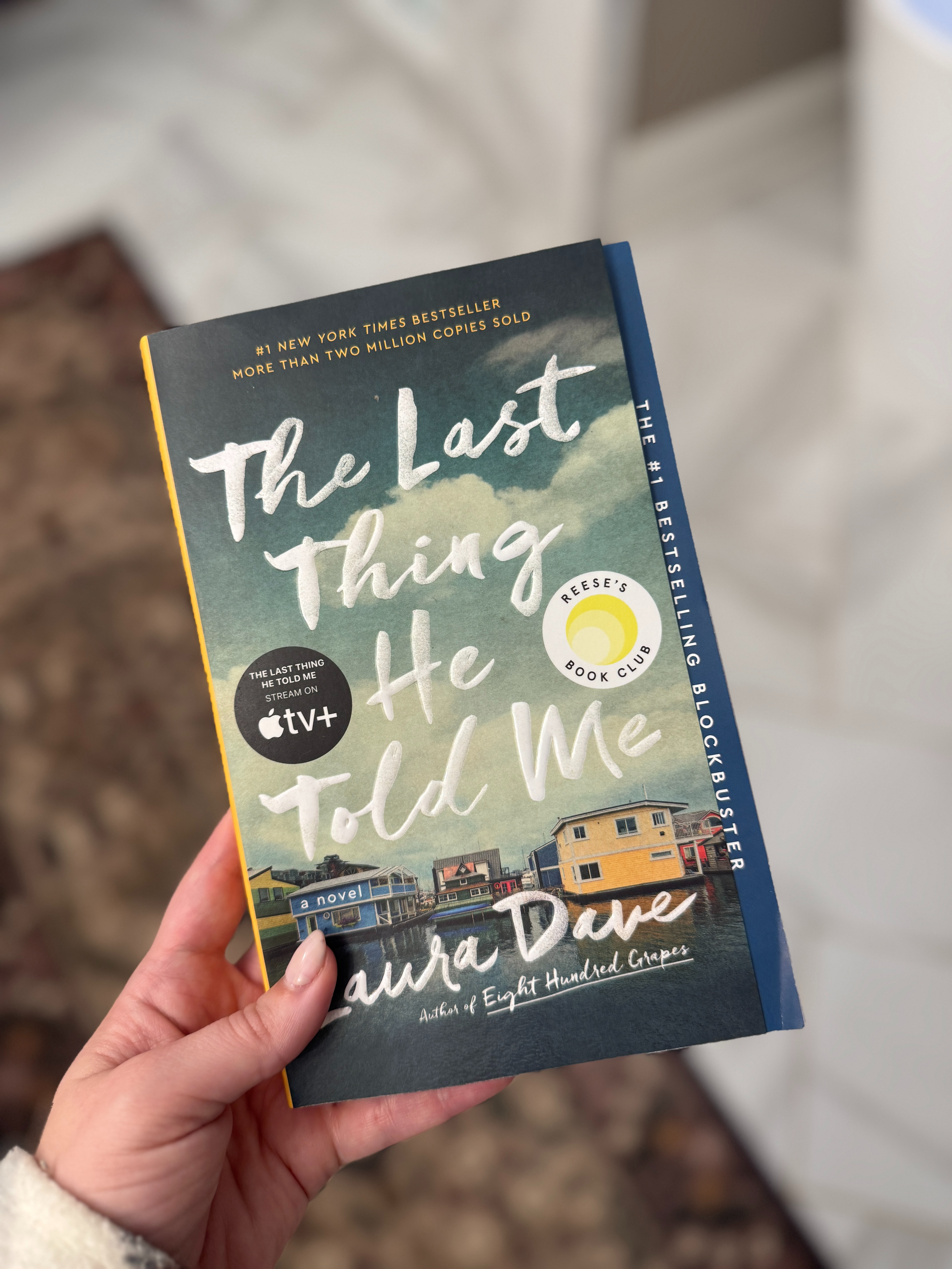 Just finished 📚 The Last Thing He Told Me by Laura Dave — highly recommend 

 