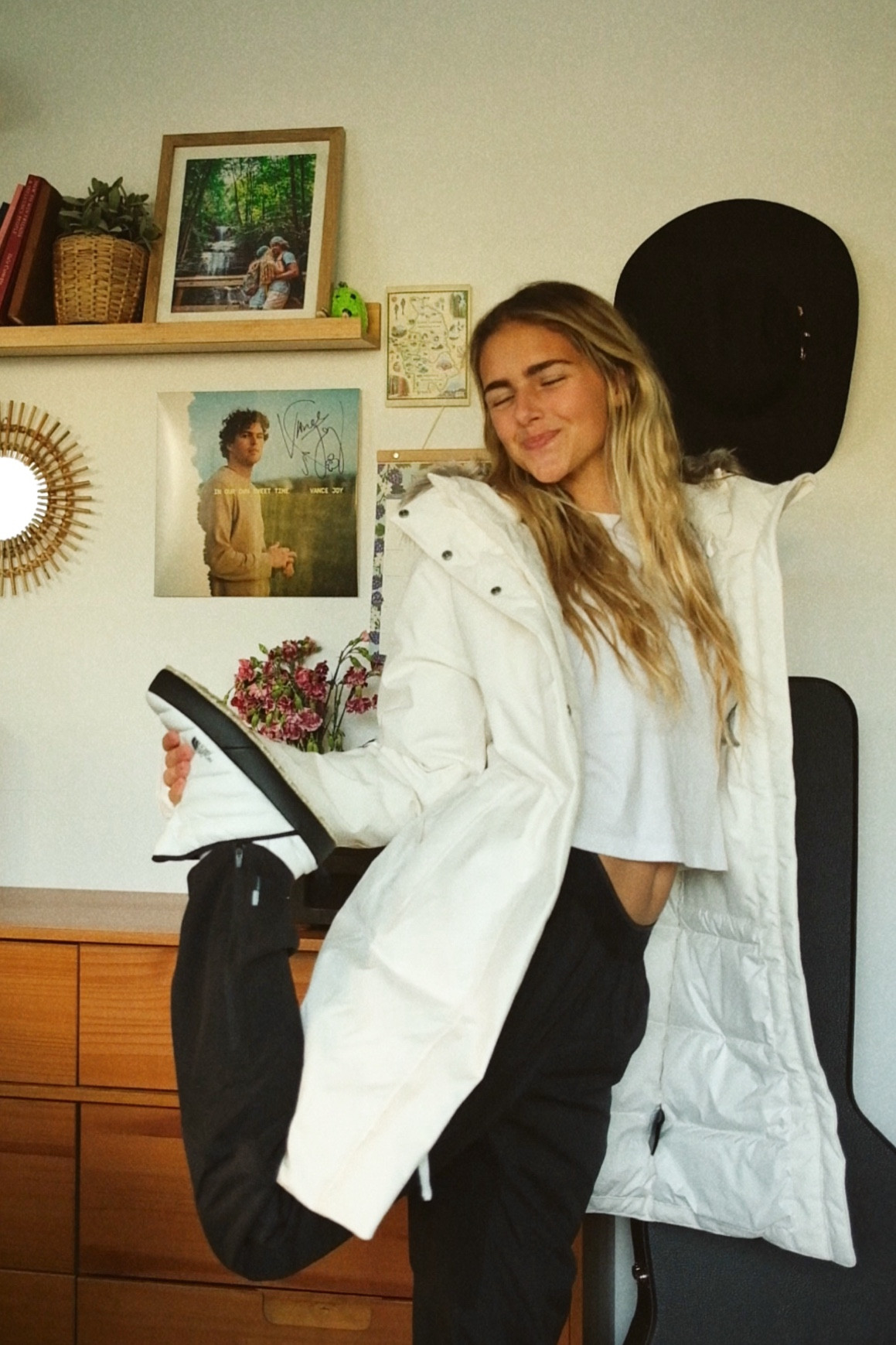 after skiing seasonal fit🤍 so excited to wear this jacket in the snow!! @thenorthface #ad

#LTKHoliday #LTKGiftGuide #LTKSeasonal