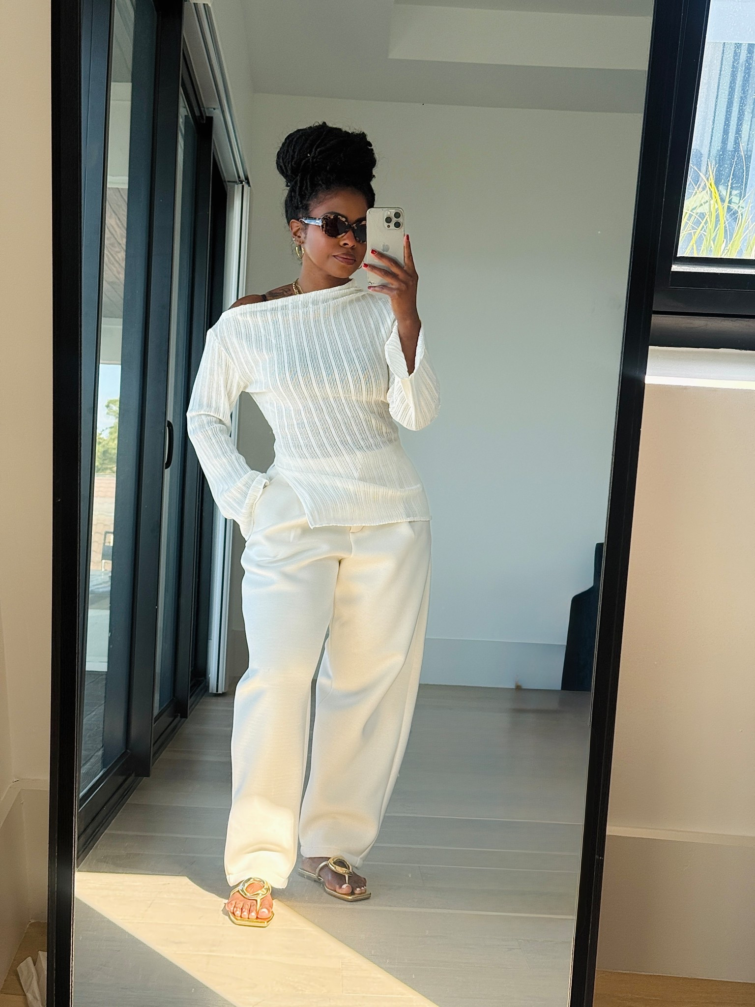 Shopping Day
Top: 8
Pants: M
