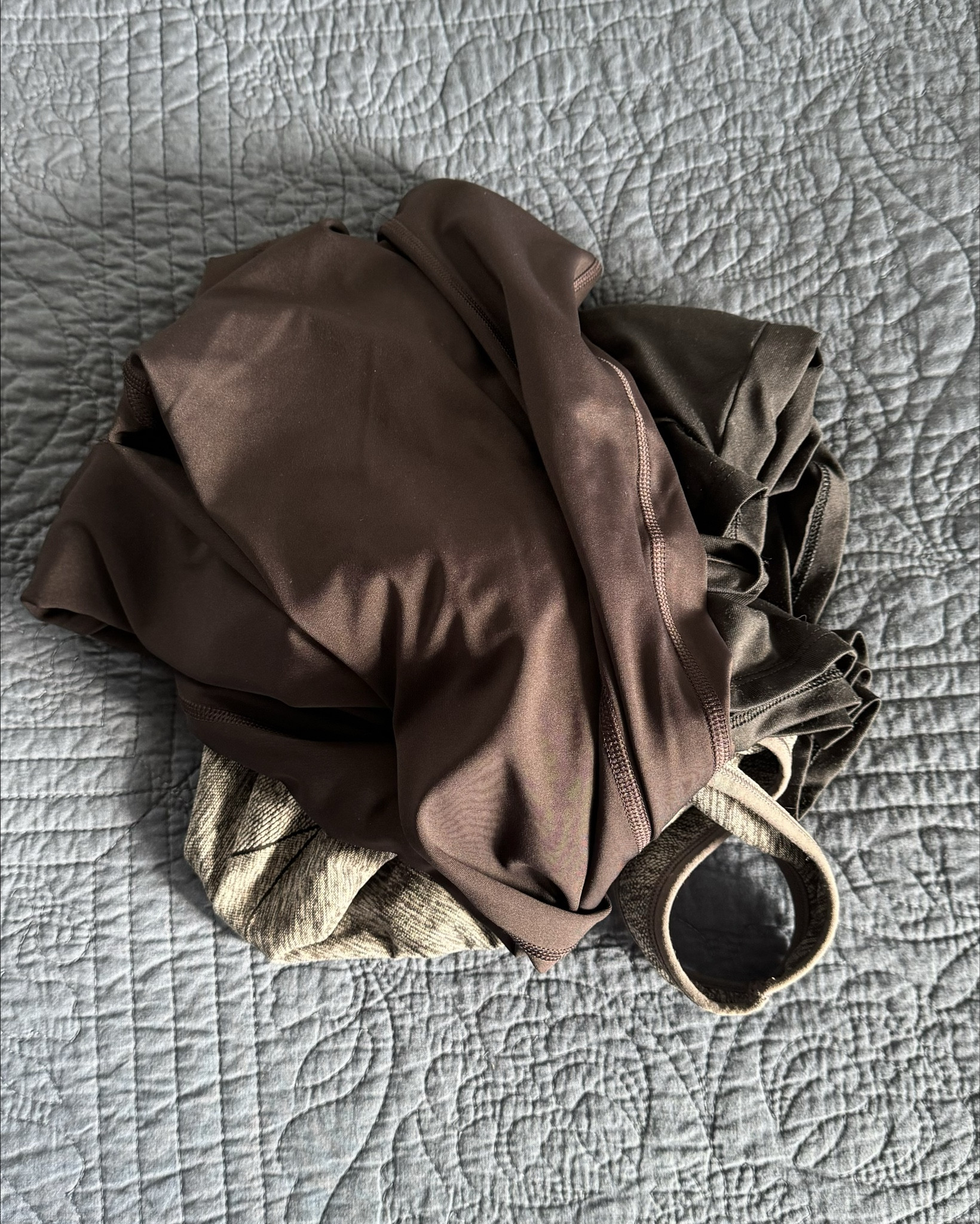 📍Gym outfits for top heavy body shapes. You want to workout 🏋🏽‍♀️ but you also want to be cute and supported. I gotchu’. These shirts and leggings wash well and don’t shrink. #LTKPetitefashion #LTKGymsets

#LTKFitness