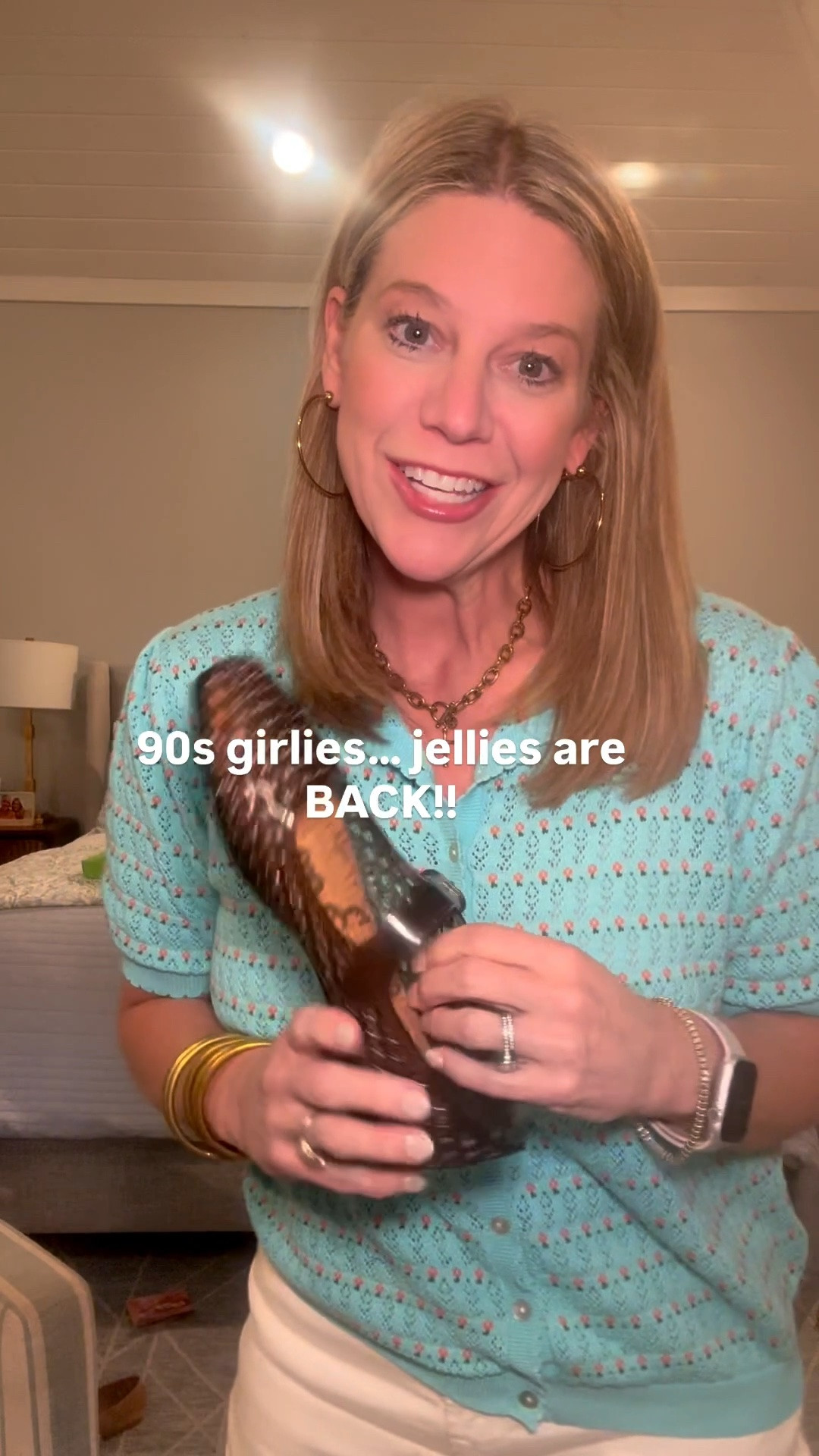 Sam Edelman jellies just showed up at my door and my inner 90s kid completely lost it. I tried them on immediately - and they are so good.
Better than I remembered, honestly. Comfortable, cute, and perfect for summer.

#LTKootd #LTKmomlife #LTKOver40