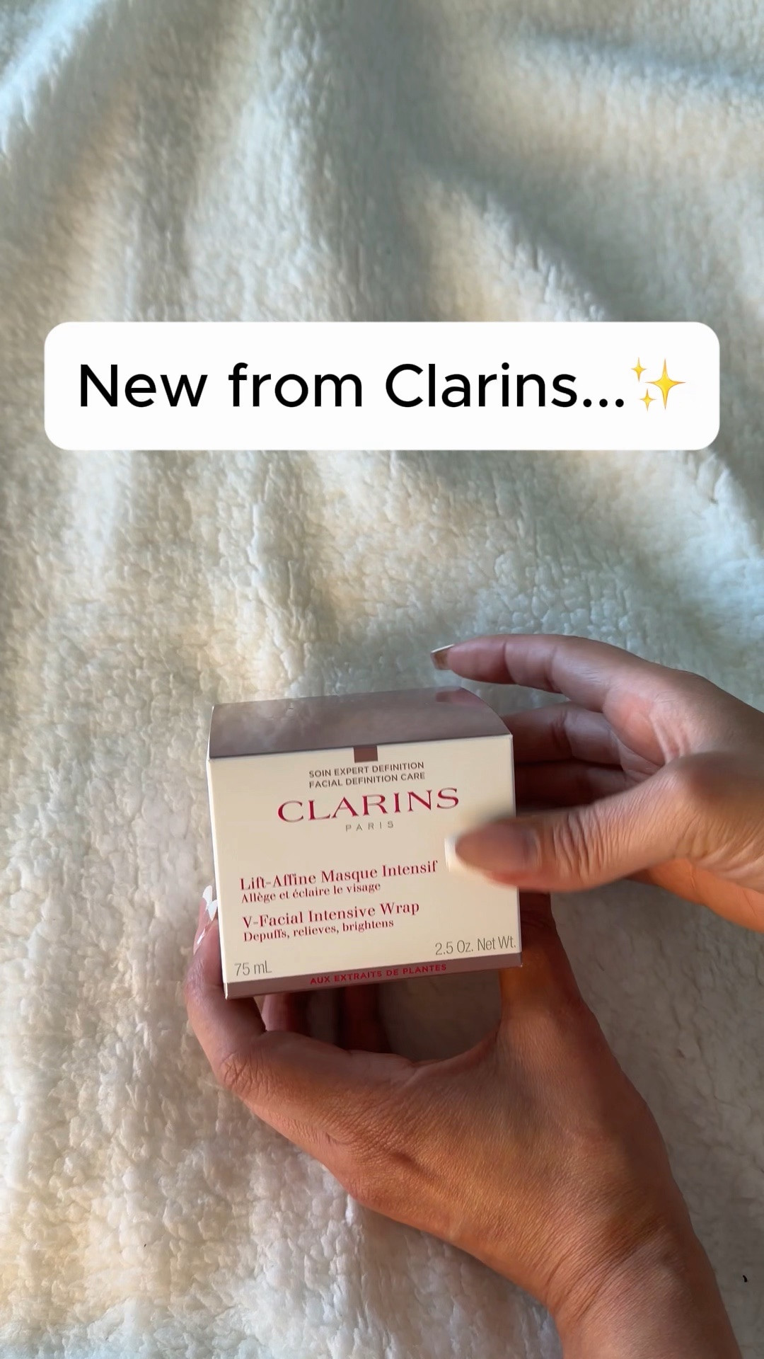 ✨ Giving my skin a little extra self-care with the Clarins V-Facial Intensive Wrap. 

Such a relaxing 10-minute mask that leaves my skin feeling refreshed and looking radiant. Linked for anyone wanting to add a little spa moment to their skincare routine. 💚 @clarins_usa

#LTKootd #LTKselfcare #LTKBeauty
