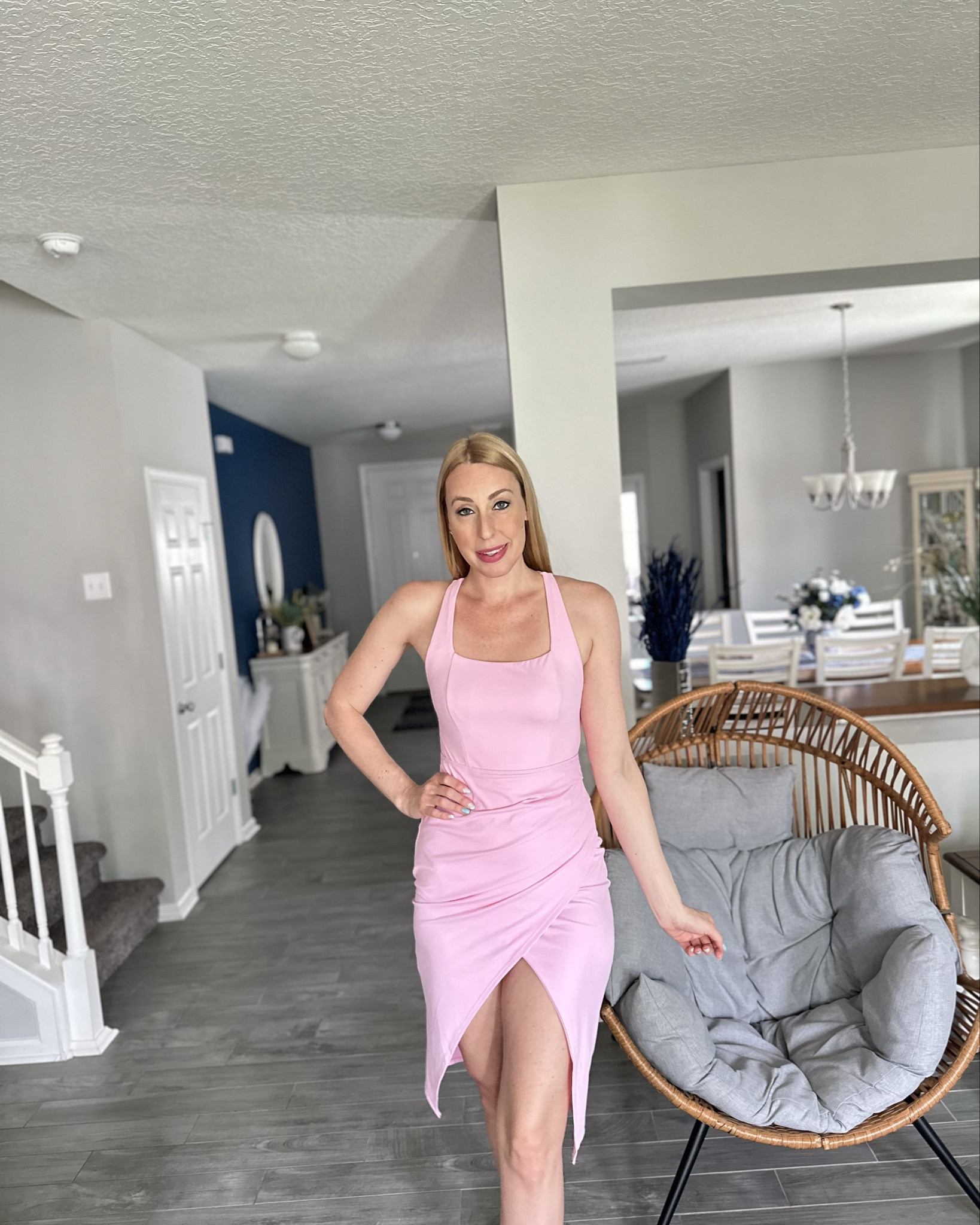 Halara Date Night Dress
💞 this dress is so soft and accentuates all the right places 
💞 comes in black as well
💞 wearing size smalll

#LTKFindsUnder50 #LTKParties #LTKStyleTip