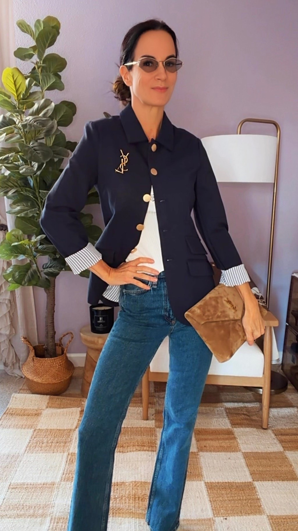 GRWM: the outfit that always works.
Structured denim, a designer tank, and a blazer that means business.

No trends chasing.
No overthinking.
Just pieces that show up every single time.

Less clutter. Better outfits.
That’s my kind of getting dressed.

Wearing 24 denim, XS blazer & tank


#NicoleColeeStyle
#OOTDInspo
#CapsuleStyle
#ElevatedEveryday
#DenimDoneRight




#LTKootd #LTKgrwm #LTKdayinmylife