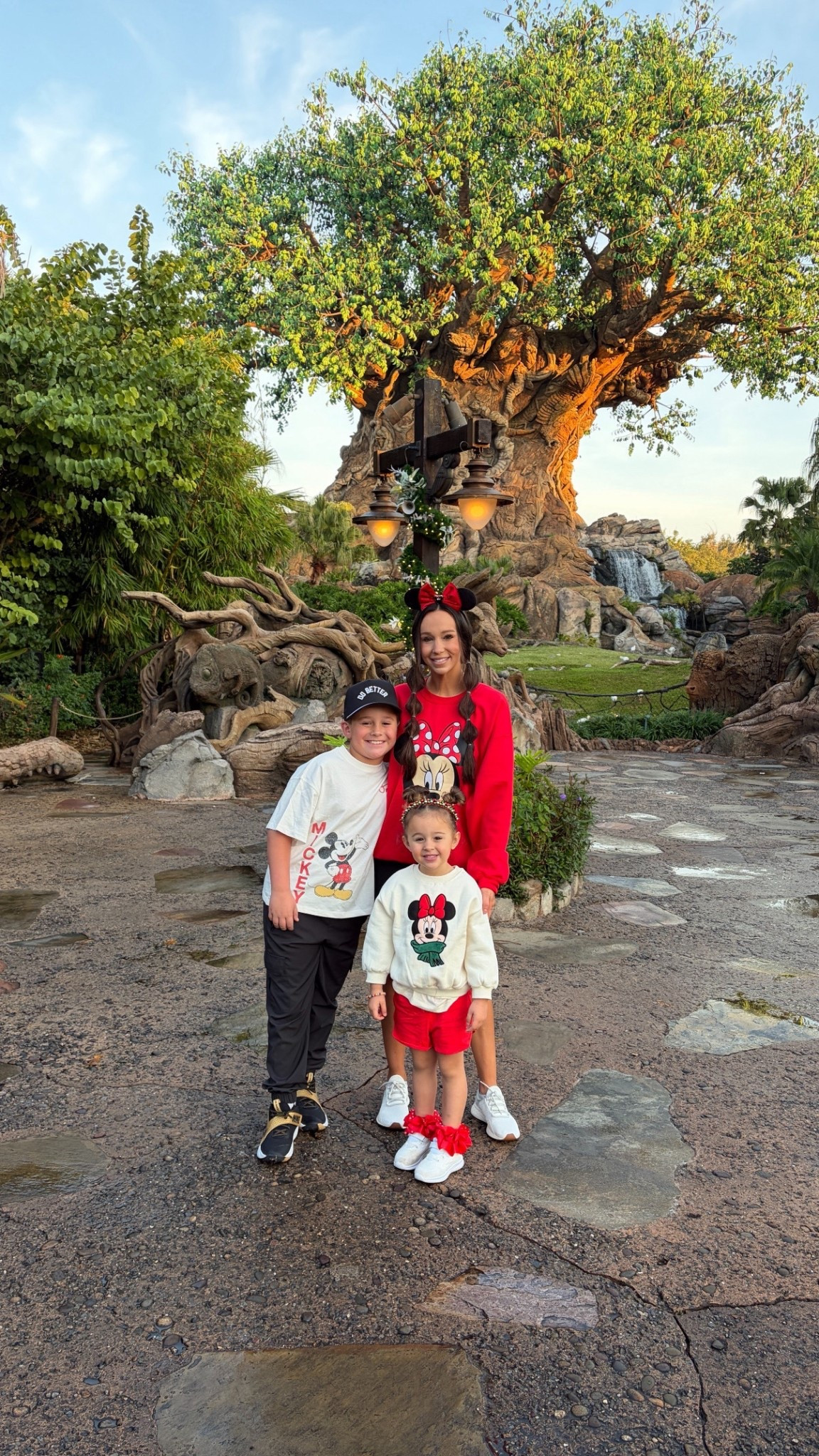 Disney fits! 

Disney world Disney world outfits 

#LTKHoliday