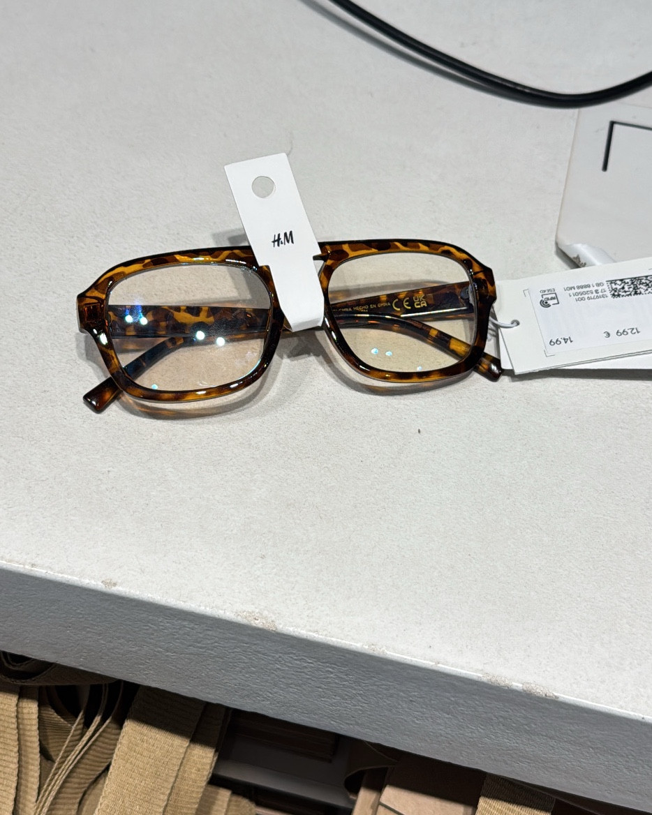 Tinted frames 🫶🏼🫶🏼🫶🏼

#LTKstyletip