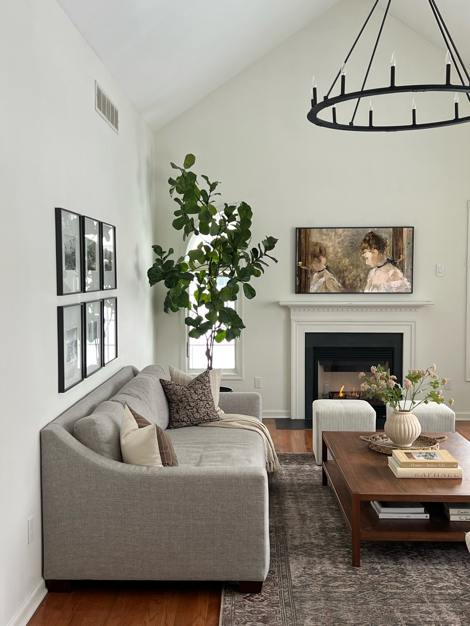 Living room inspiration, loloi Georgia moss salmon, pottery barn York sofas

#LTKSaleAlert #LTKHome