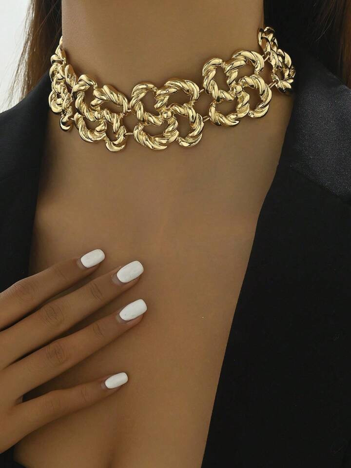 1pc European & American Fashion Geometric Hollow Out Braided Pattern Asymmetrical Statement Choke... | SHEIN