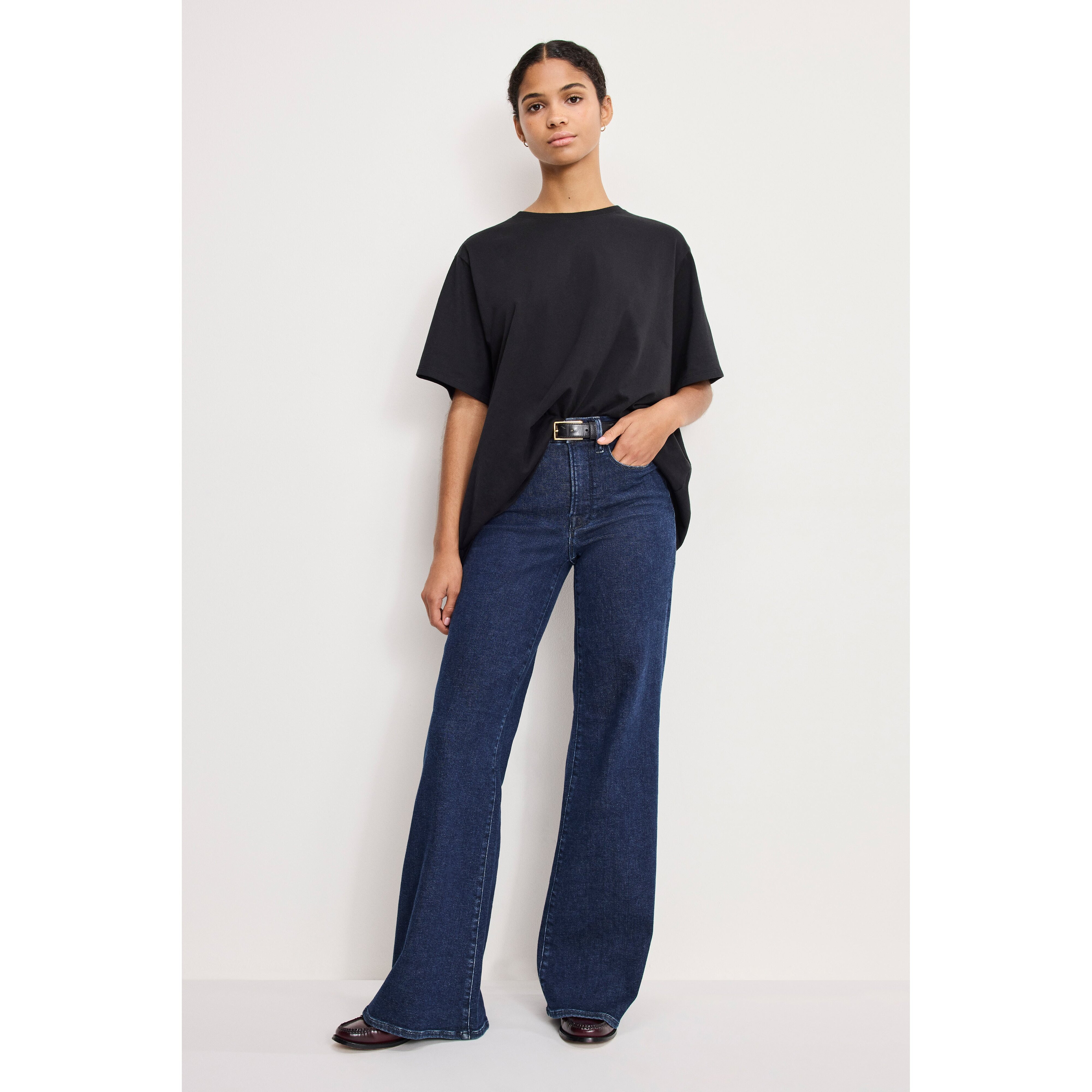 Women's Good Waist Palazzo Jeans | Flat Tummy Tech, Gap-Proof Waistband | Indigo, 85 Size 2 | Good American by Khlo� Kardashian | Good American
