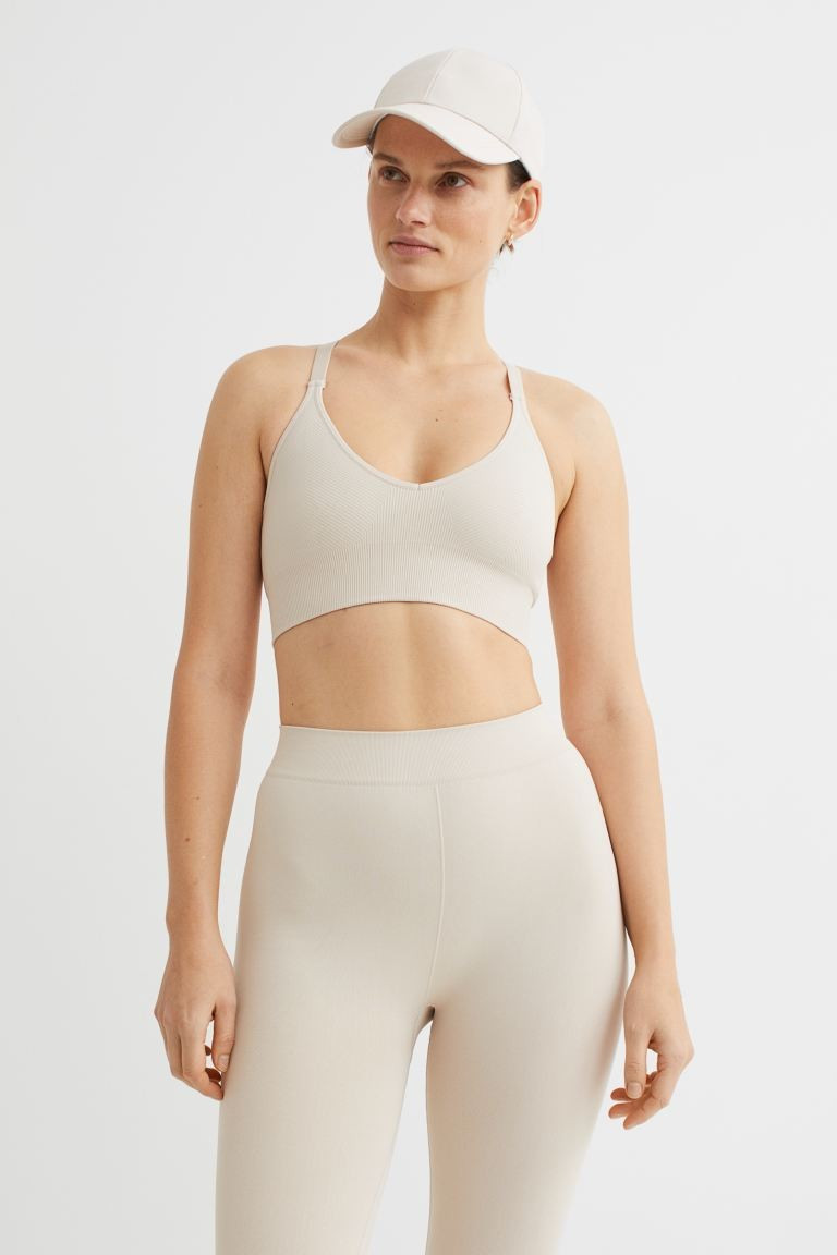 Seamless Sports Bra Medium Support | H&M (US + CA)