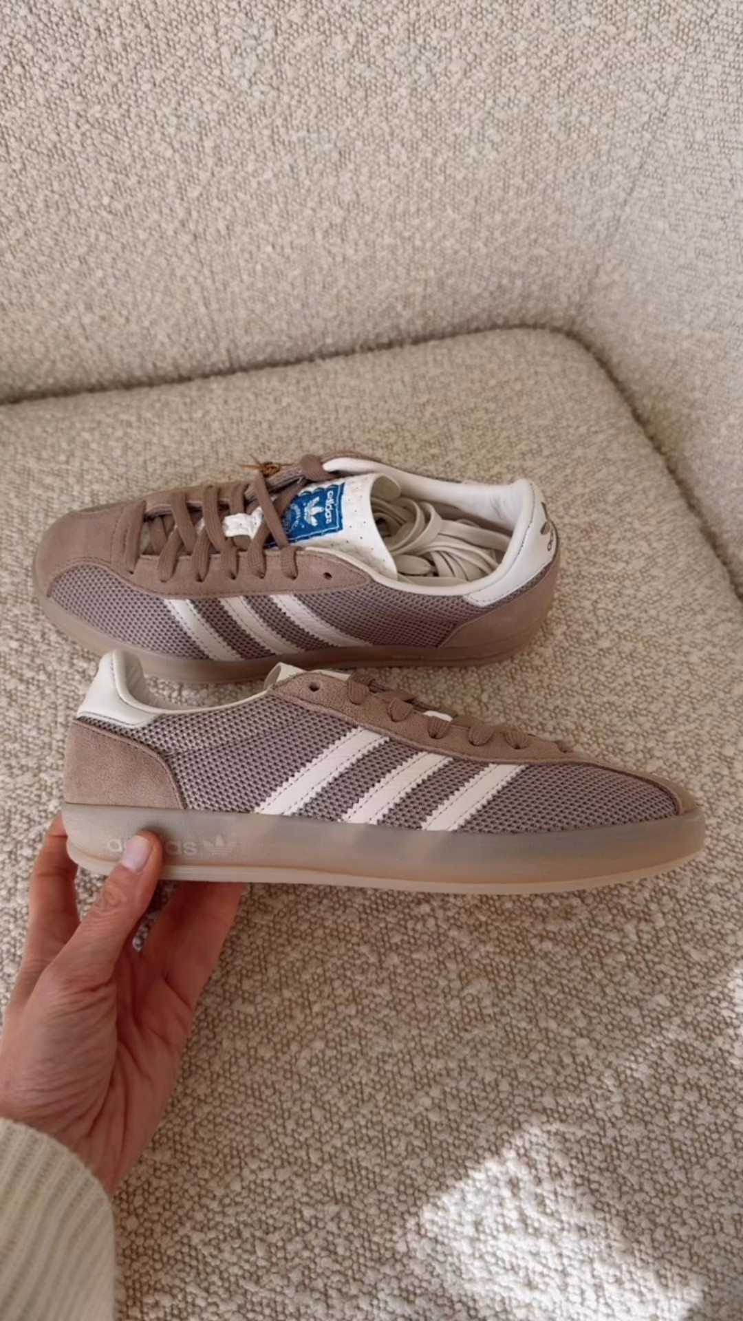 These adidas sneakers have the most amazing texture! Heart eyes!

Sunsets and Stilettos, workwear, adidas sneakers 

#LTKWorkwear #LTKOver40 #LTKShoeCrush