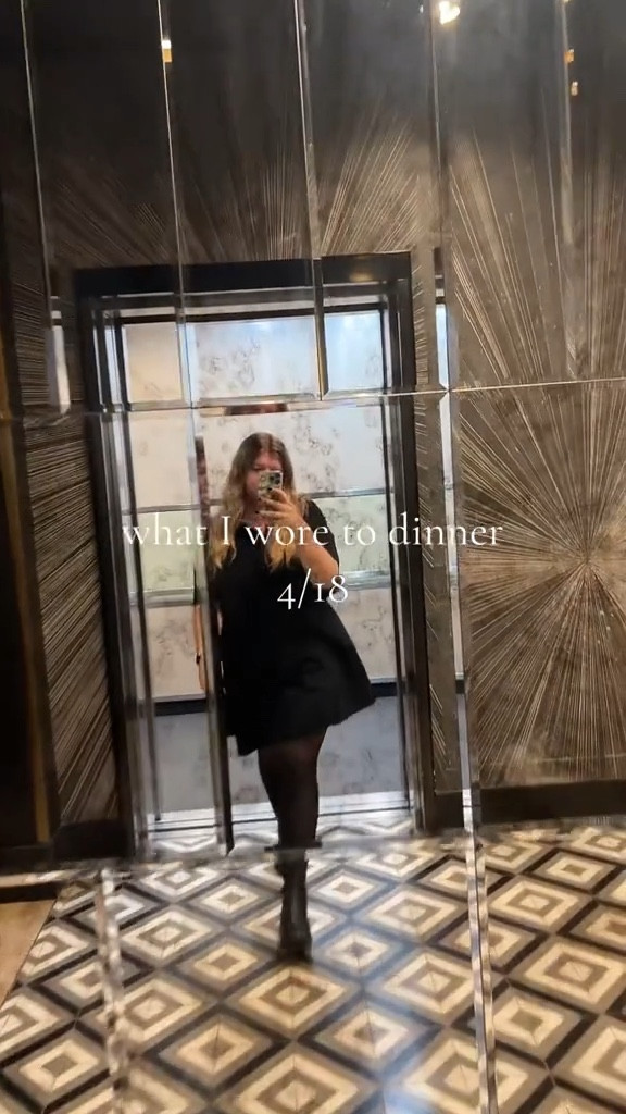 Midsize dress for dinner | mid size fashion | casual dresses | Old Navy finds 

#LTKworkwear #LTKmidsize #LTKstyletip
