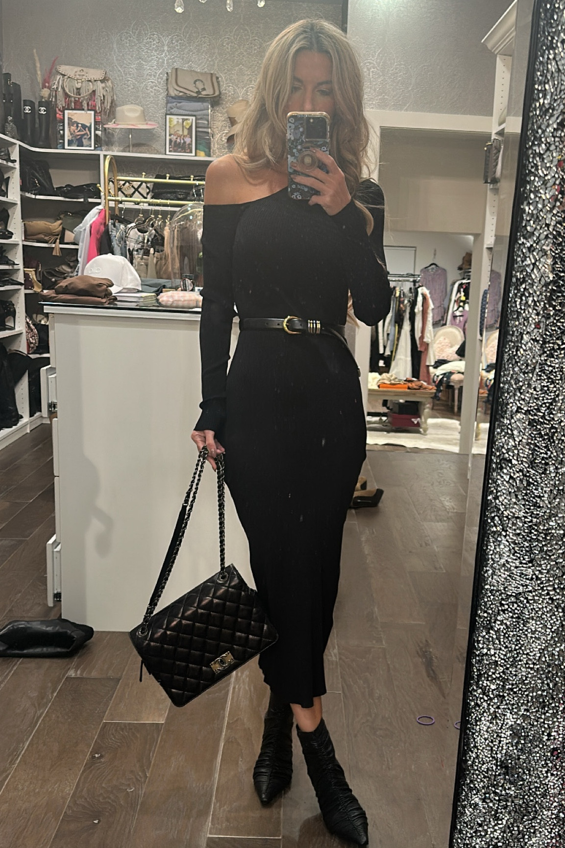 Little western mix to the #LBD #alpinewestern #chanel 

#LTKootd #LTKSeasonal #LTKOver40