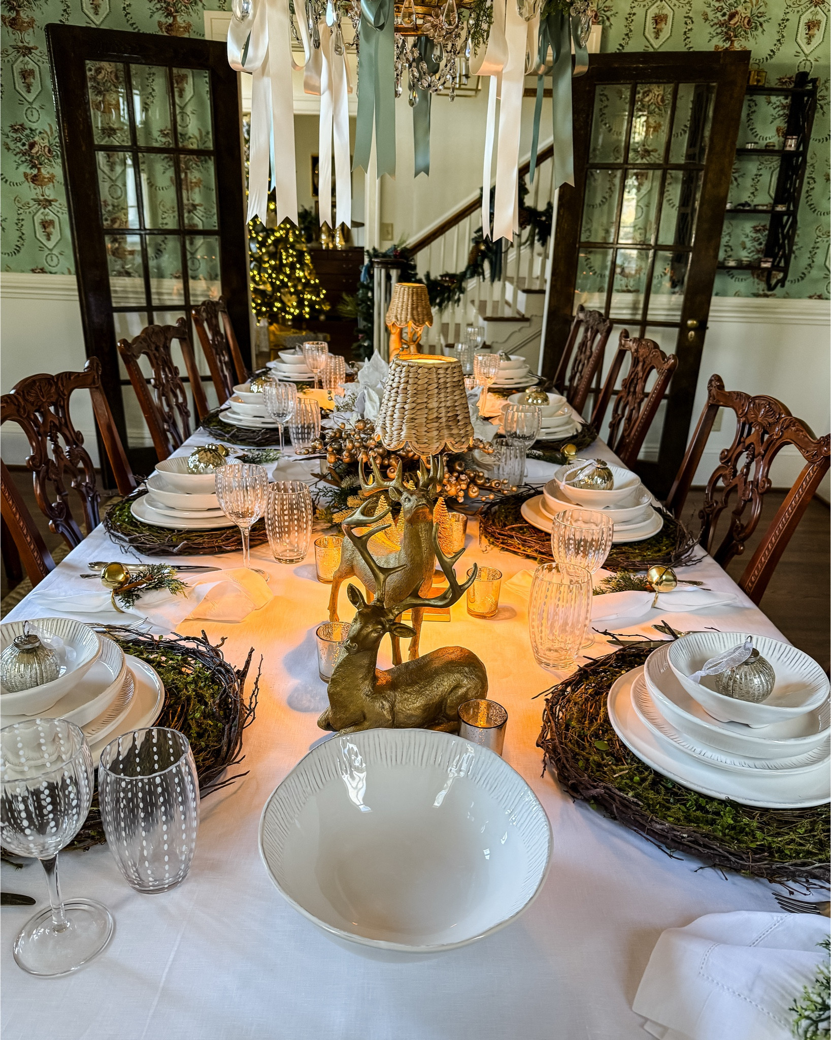 #christmastablescape #christmastablesetting #southernladymag #entertainandcelebrate #dressingthetable #holidaytablescape #christmascenterpiece

#LTKHome #LTKHoliday #LTKSeasonal