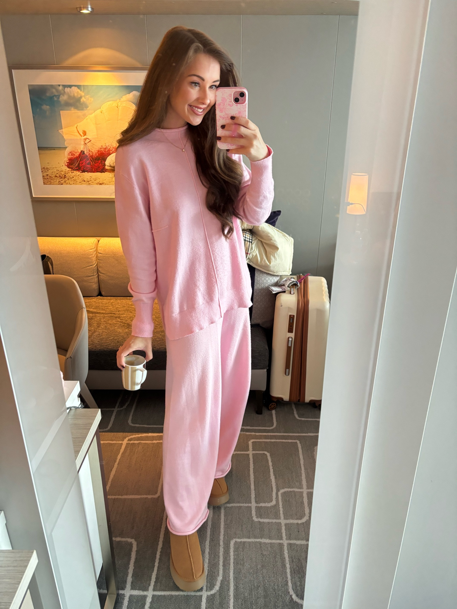 Comfy Amazon set! Comes in a ton of other colors! I’m wearing a medium! 