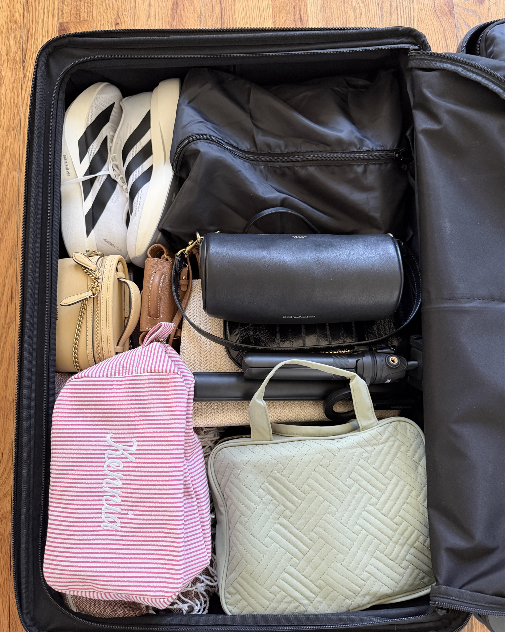Large Luggage, Packing cubes & toiletry bags for vacation💖

#LTKTravel