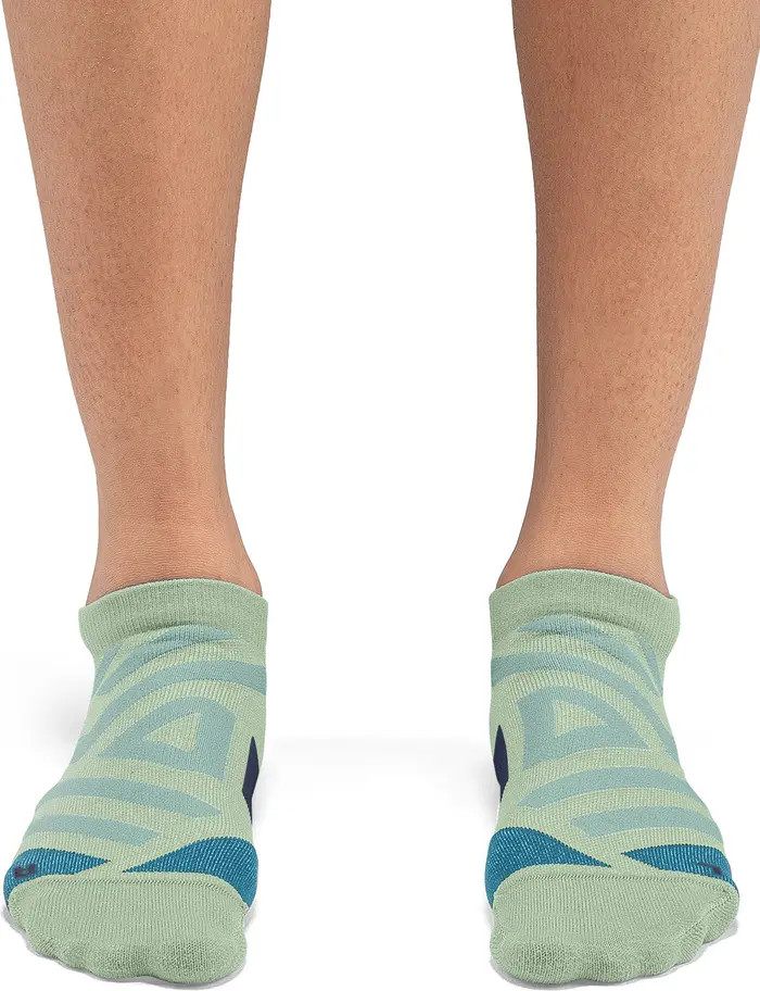 On Performance Low Ankle Socks | Nordstrom | Nordstrom