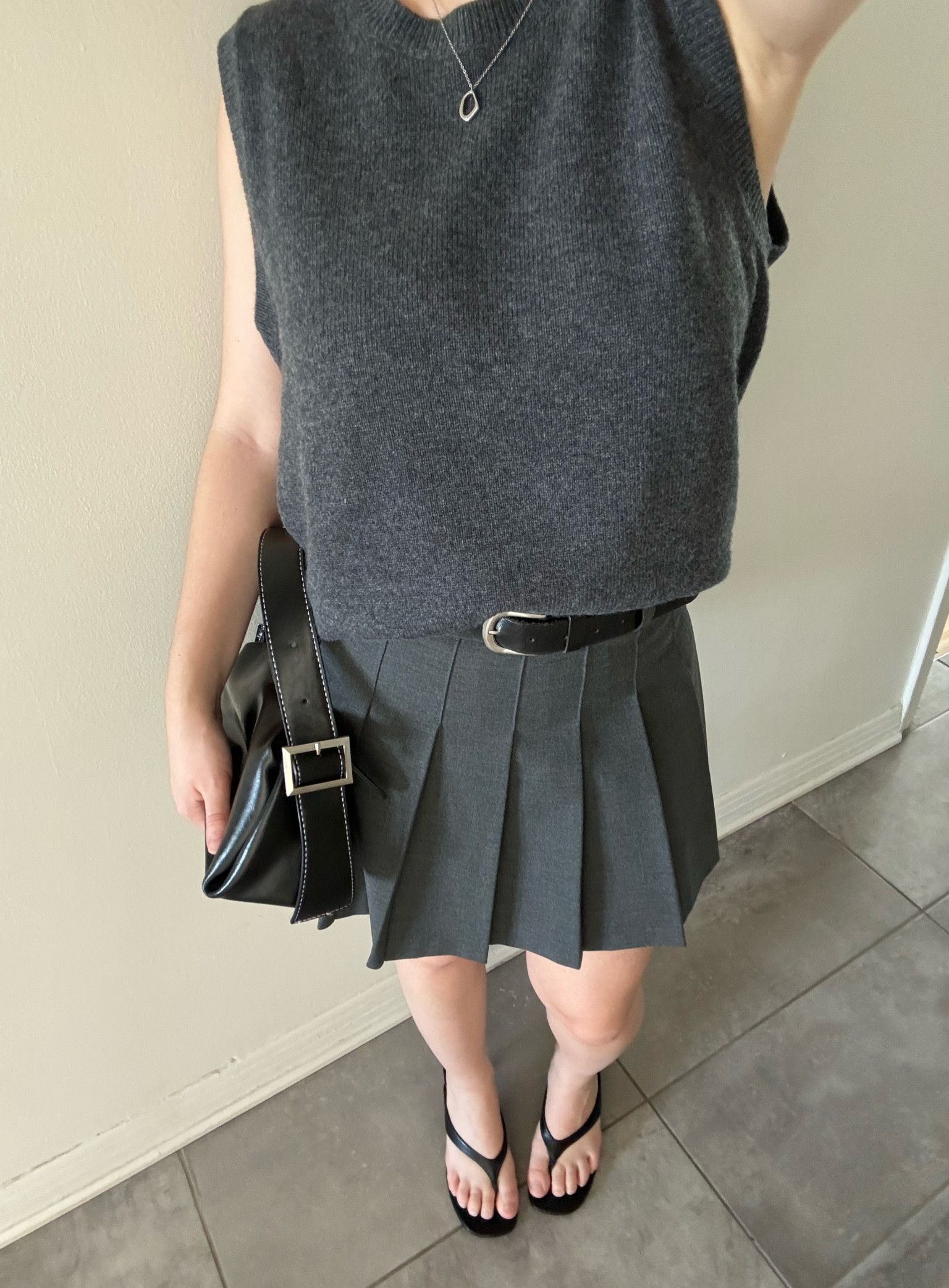 Sweater: L
Skirt: 04
Heels: 6.5

#LTKcanada #LTKautumn #FashionMonth