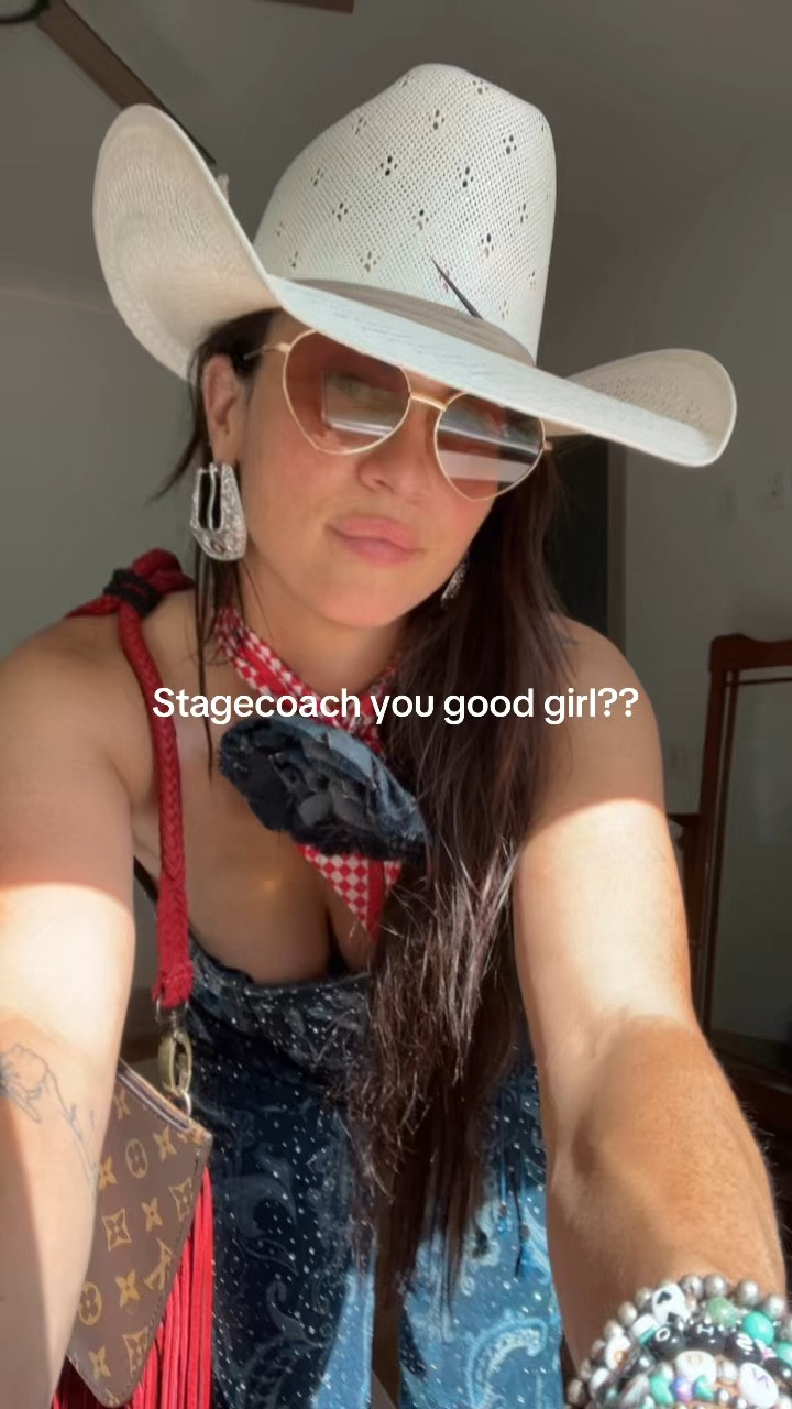 It’s stagecoach szn 

Country concert outfit. Concert outfit. Cowgirl style  

#LTKgrwm #LTKootd #LTKFestival
