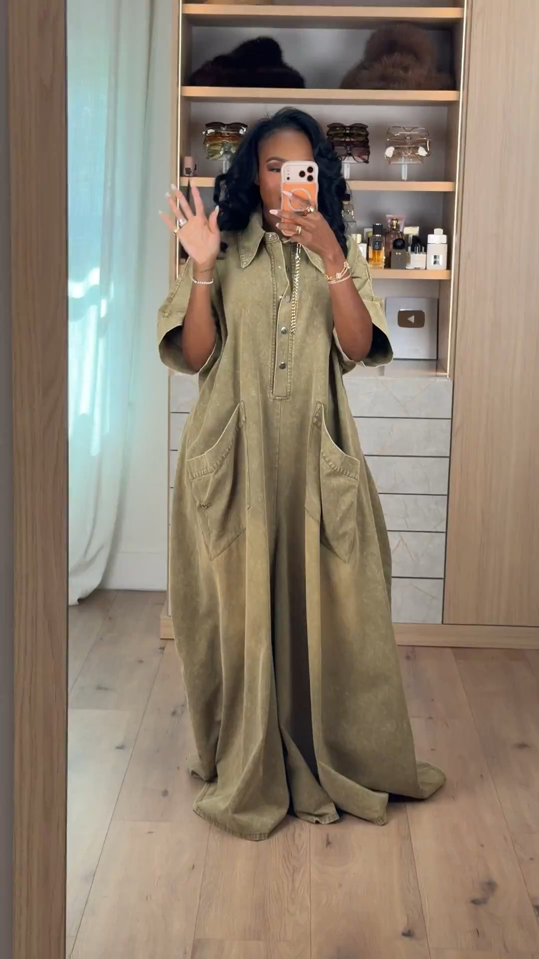 Scroll to shop! ✨ Fall outfit women. Everything from this look is linked below. 👇🏽    

Wearing: Size Small | 5’4” | 140 lbs  

📲   Download the FREE LTK app & follow me (@kirasfashionfinds) to shop all my daily finds.

#LTKootd #LTKPetite #LTKU #LTKootd