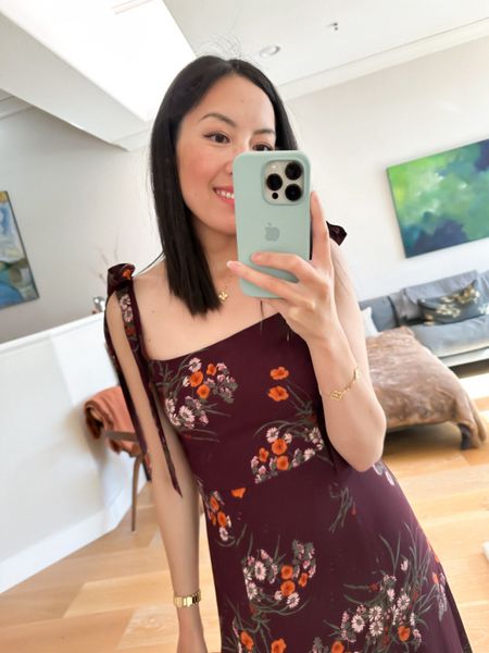 I linked all my favorite floral dresses of the season. Perfect dresses for wedding guests!

#tieshoulderdress
#patterneddress
#floralprint
#summerdress
#weddingguestdress

#LTKSeasonal #LTKwedding #LTKstyletip