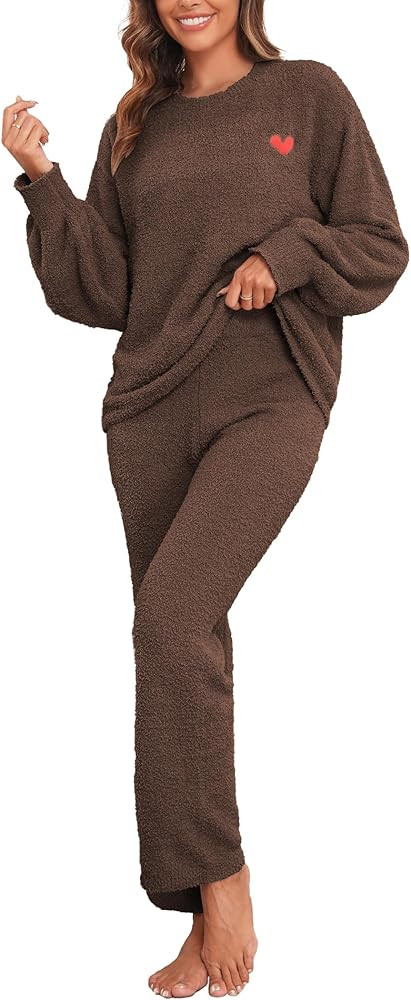 Famulily Womens Cozy Warm Fuzzy Fleece Pjs Sets Cute Heart Embroidery 2 Piece Pajamas Top and Pan... | Amazon (US)