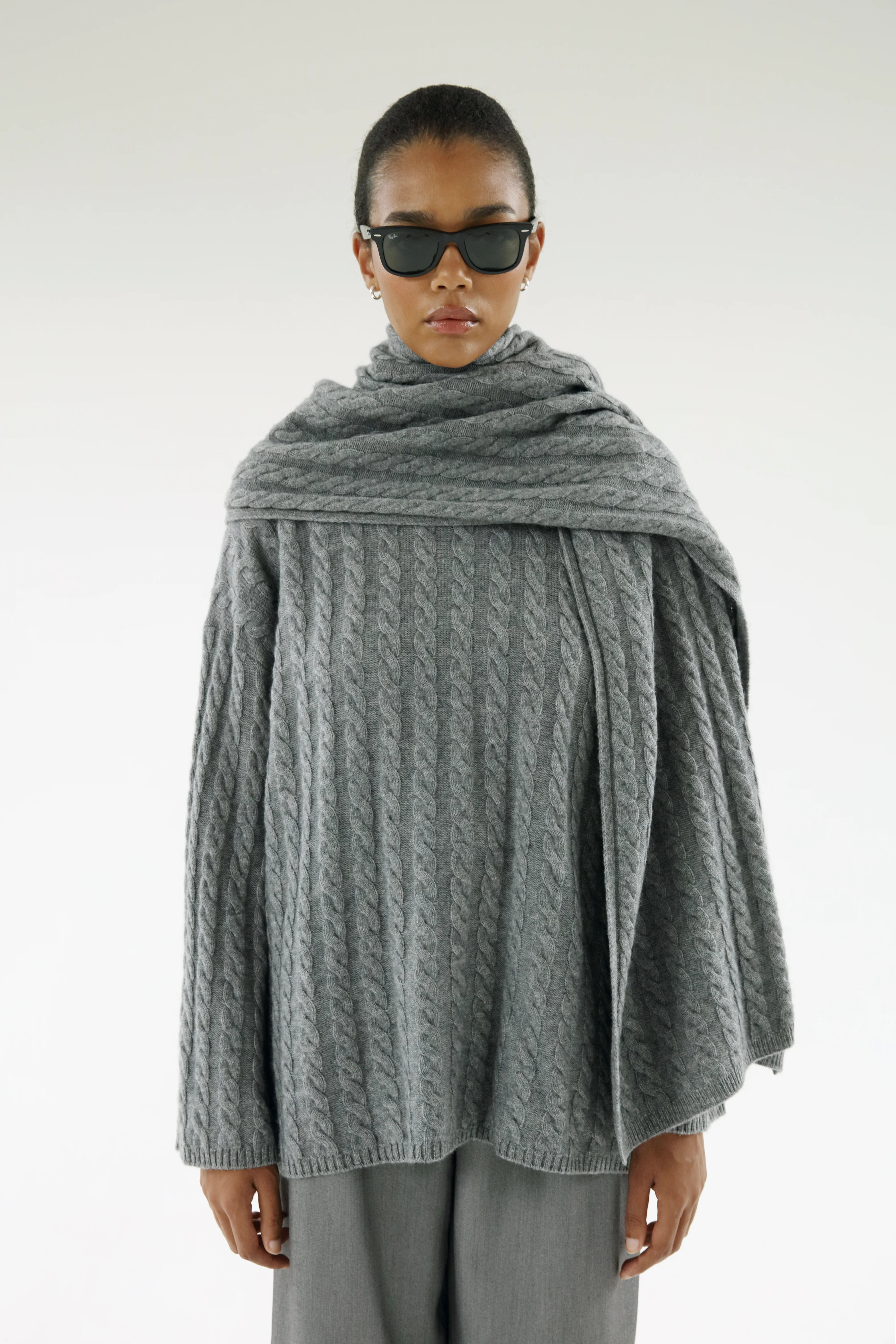 Malvie Scarf, grey | Almada Label