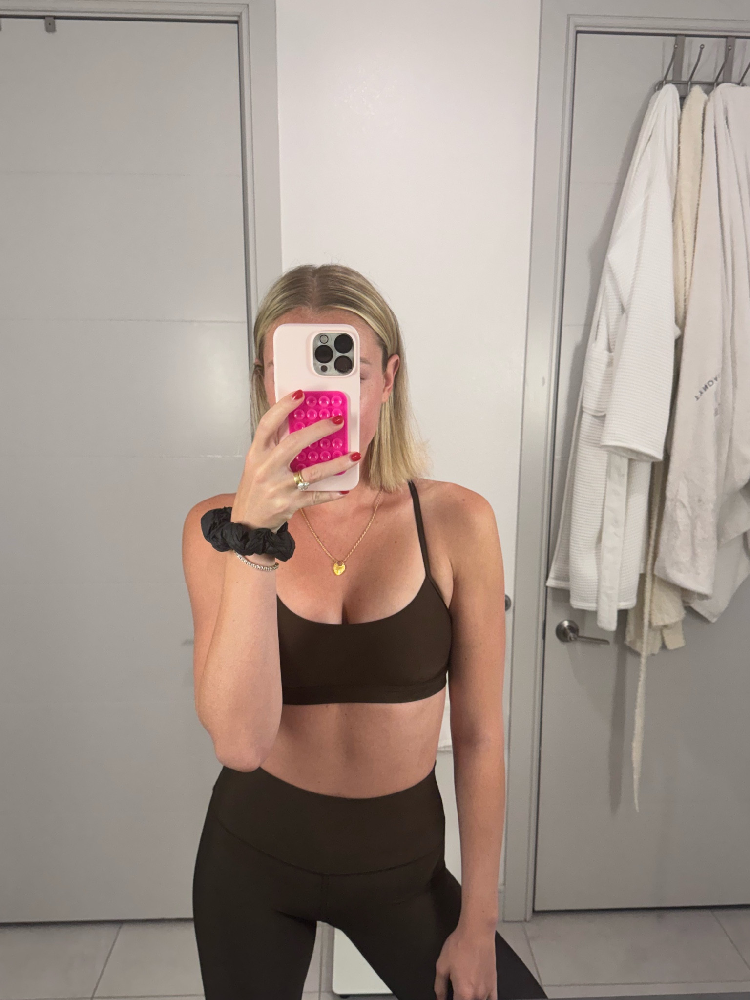 alo yoga set 🫶🏼

activewear, fitness, active set, pilates outfit, alo, phone case

#LTKfindsunder100 #LTKActive #LTKfitness